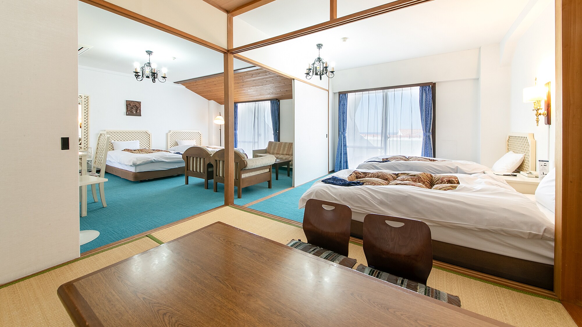 Pemandangan laut Bangunan hotel Contoh kamar Jepang dan Barat
