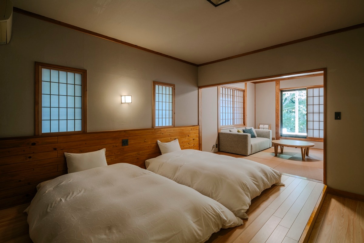 Main building: Japanese-Western room with open-air bath, type B *No indoor bath/Terrace shower room