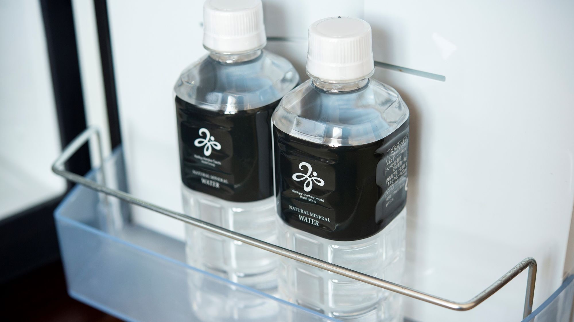 무료 미네랄 워터