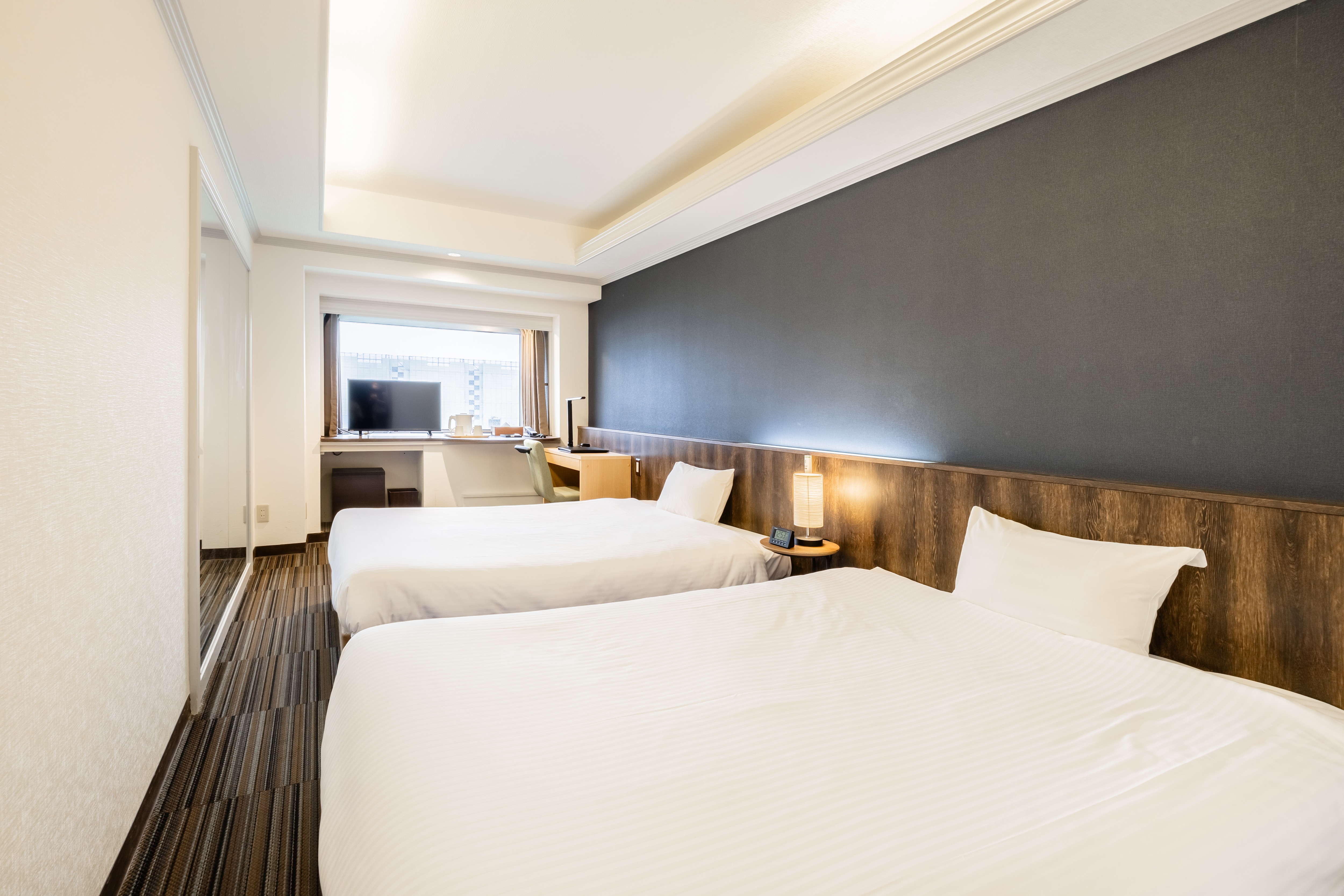 [Guest room example] Relax Twin (24 m2) ① *Desk included