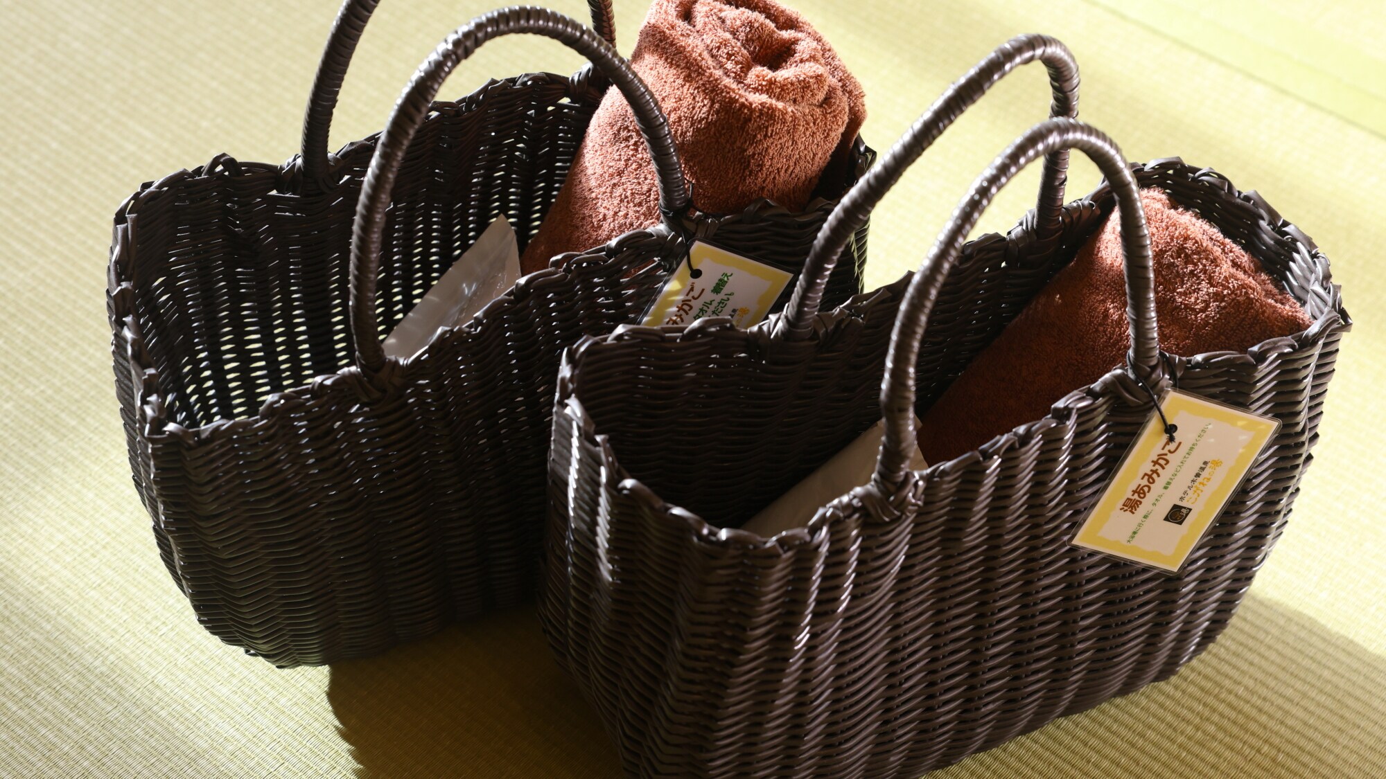 ■Hotel room amenities: Bathtub basket