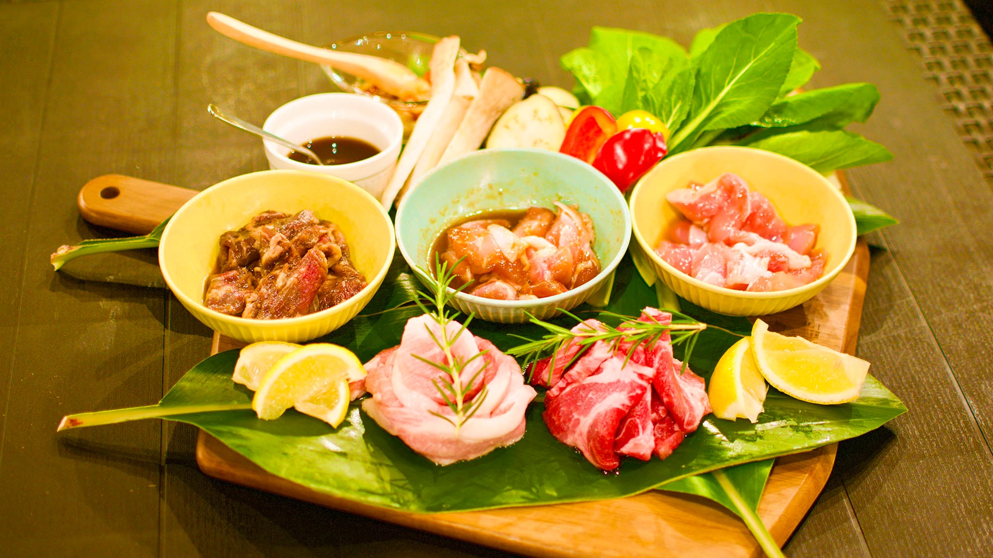 ・[BBQ (ví dụ)] Thưởng thức 5 loại thịt, rau và cơm (cần đặt chỗ trước)