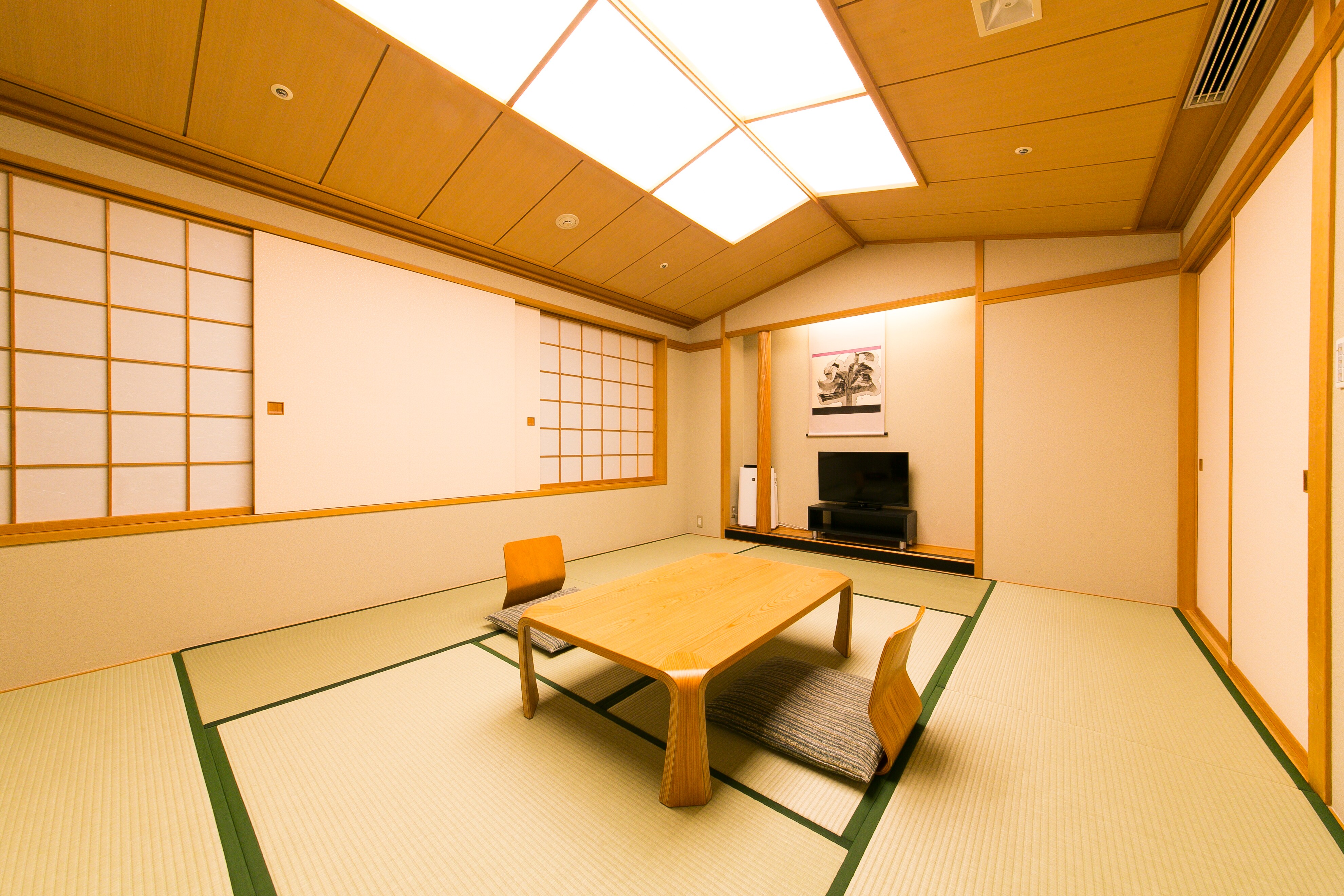 Japanese-style room
