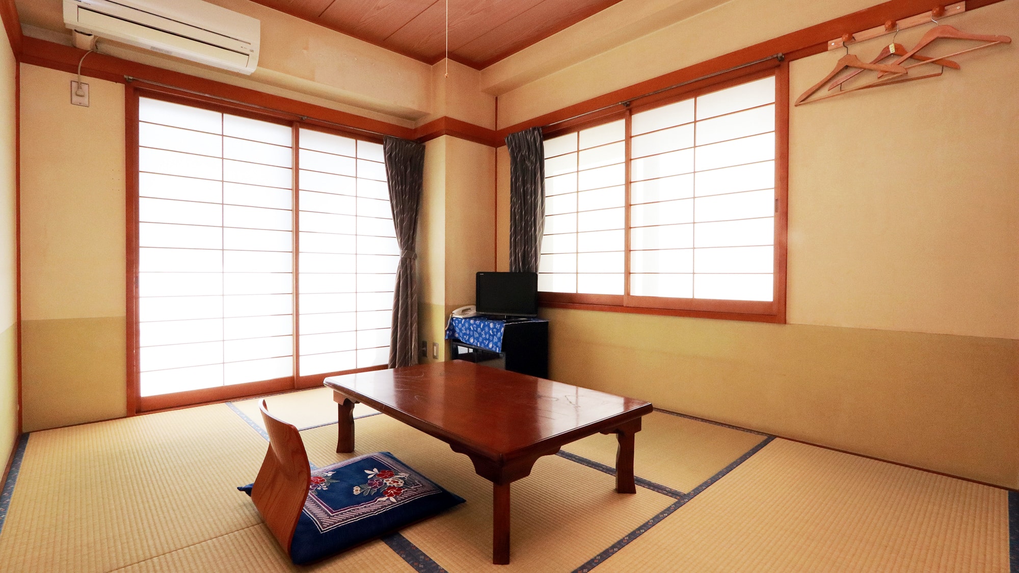 #6 tikar tatami - Ruangan bergaya Jepang yang cocok untuk 1 atau 2 orang