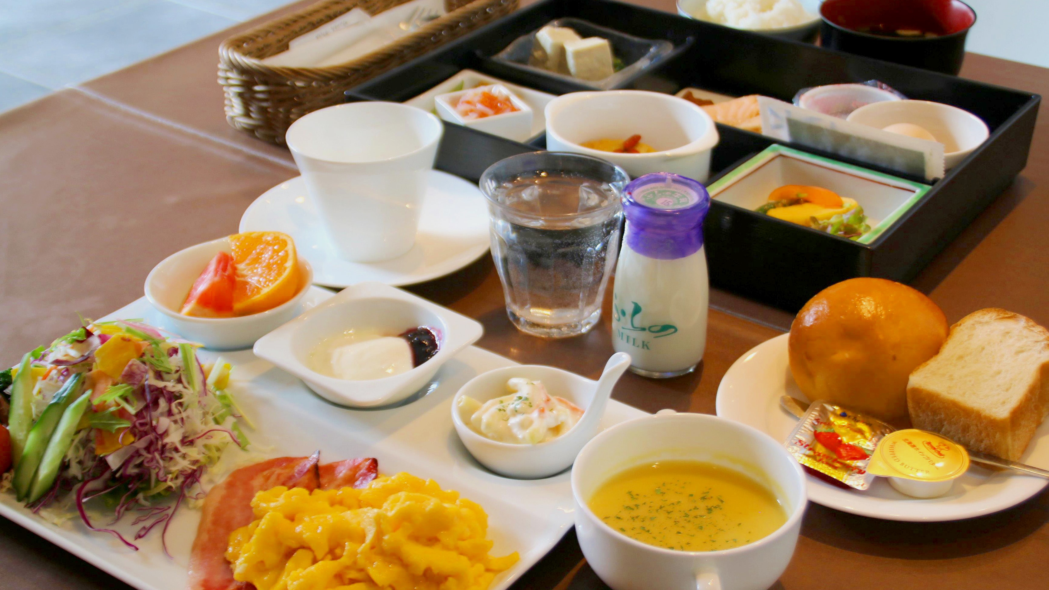 Choice of breakfast (Japanese / Western)