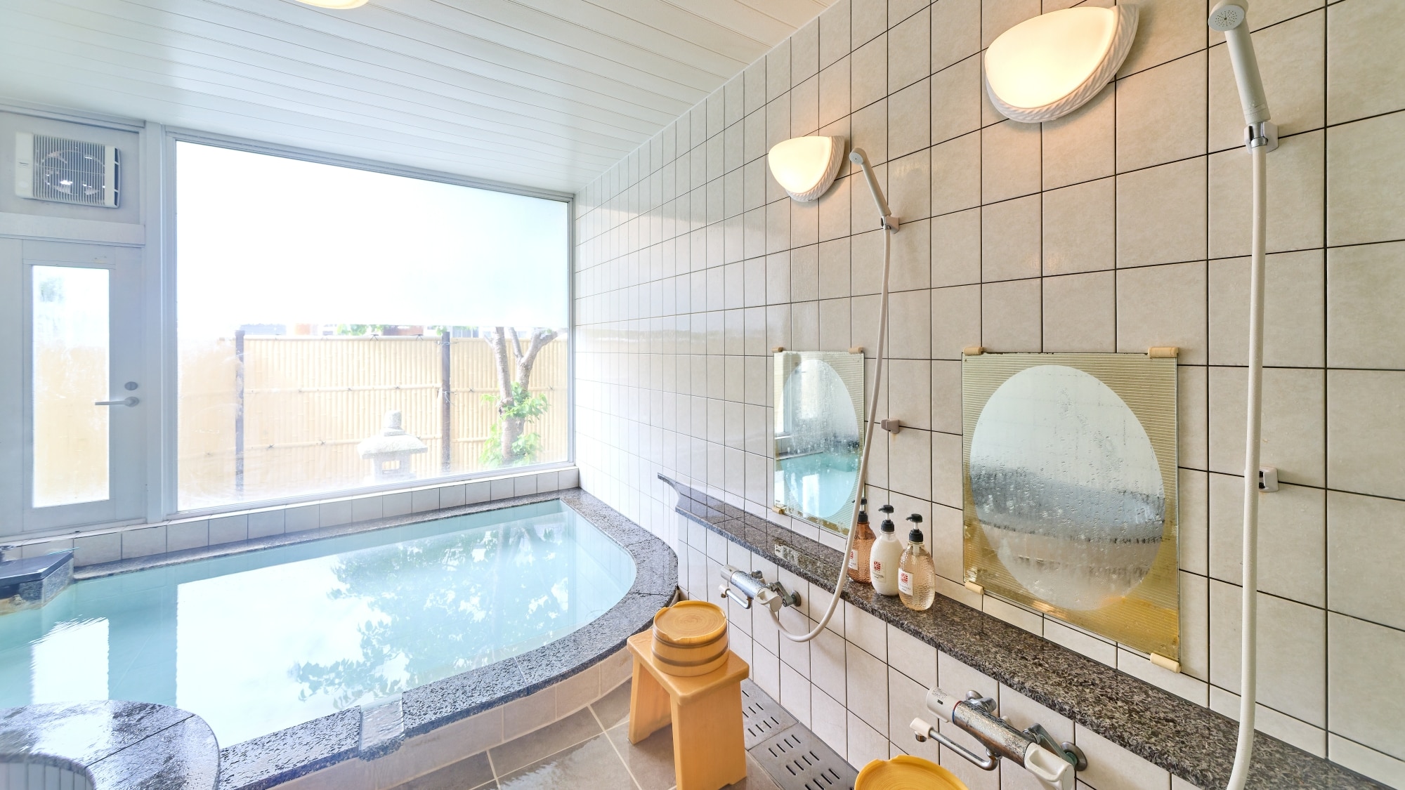 *【Example of a private family bath】A private bath in Shirahama Onsen where you can enjoy yourself without worrying about others.