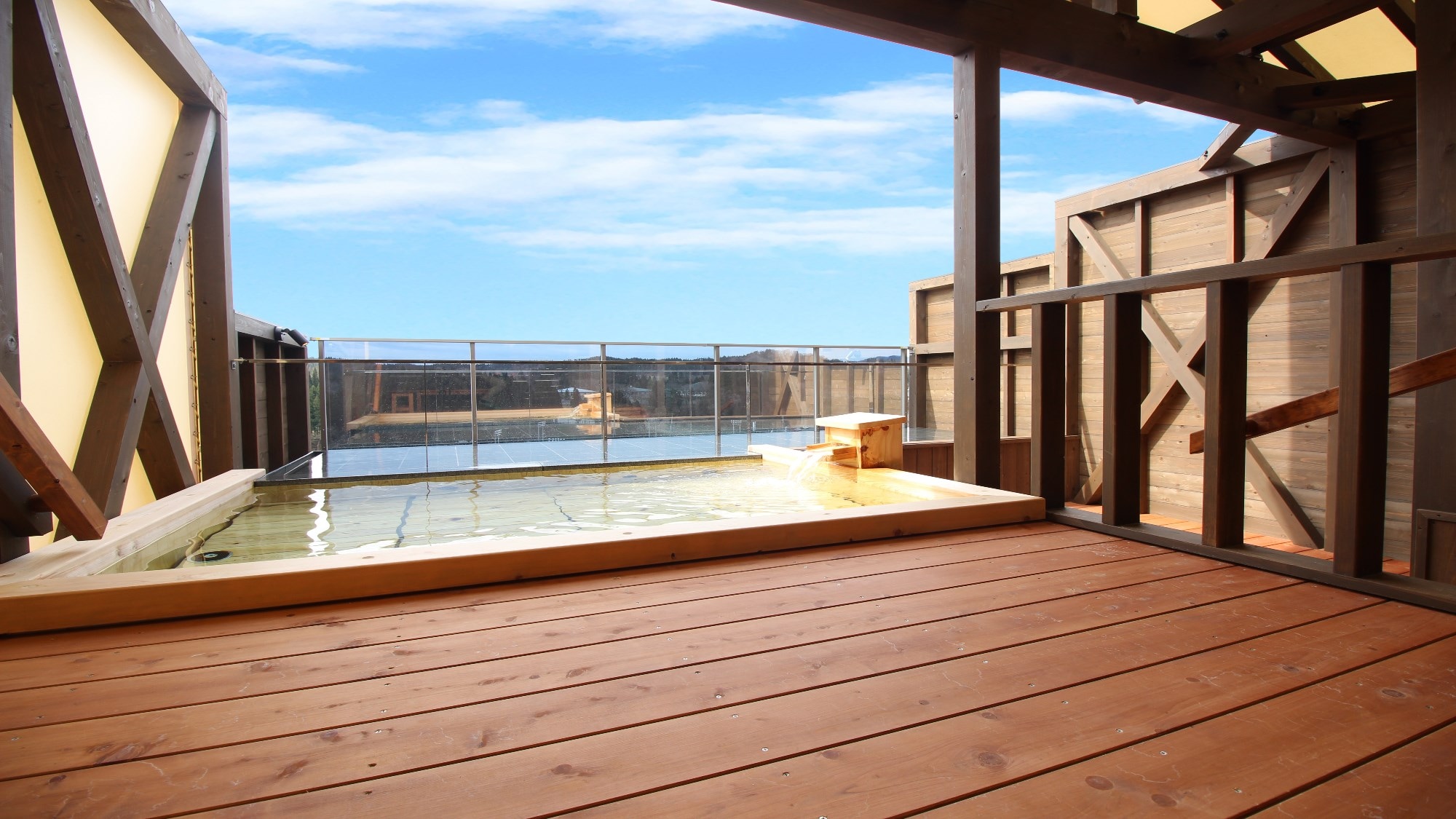 Open-air observation bath "Ark of the Sky"