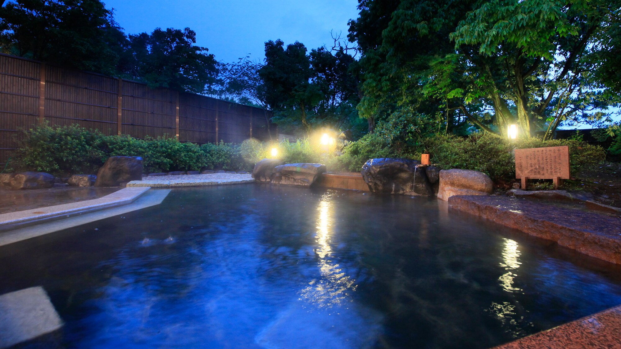 Hot spring: Main building north large bath "Kaga bathhouse" open-air bath