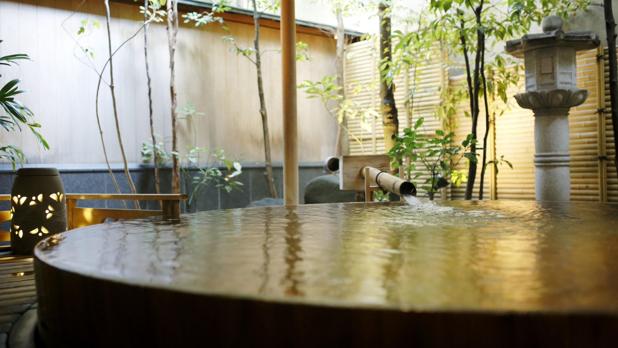 [Large public bath] Kumanbo no Yu open-air bath