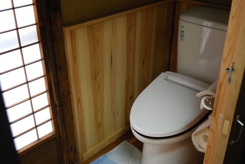 toilet
