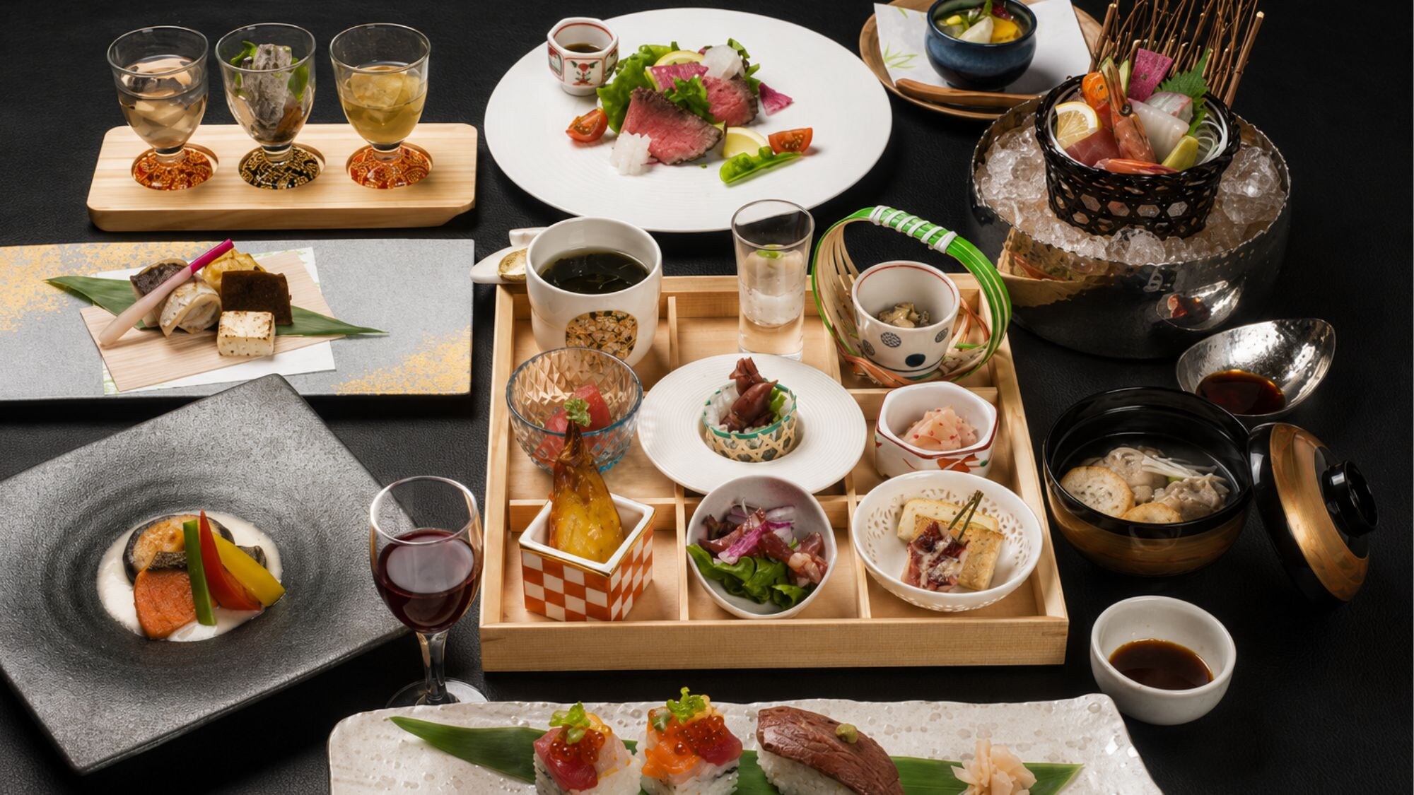 [Dinner] A special menu available only during this season, featuring an abundance of seasonal summer ingredients. *Image