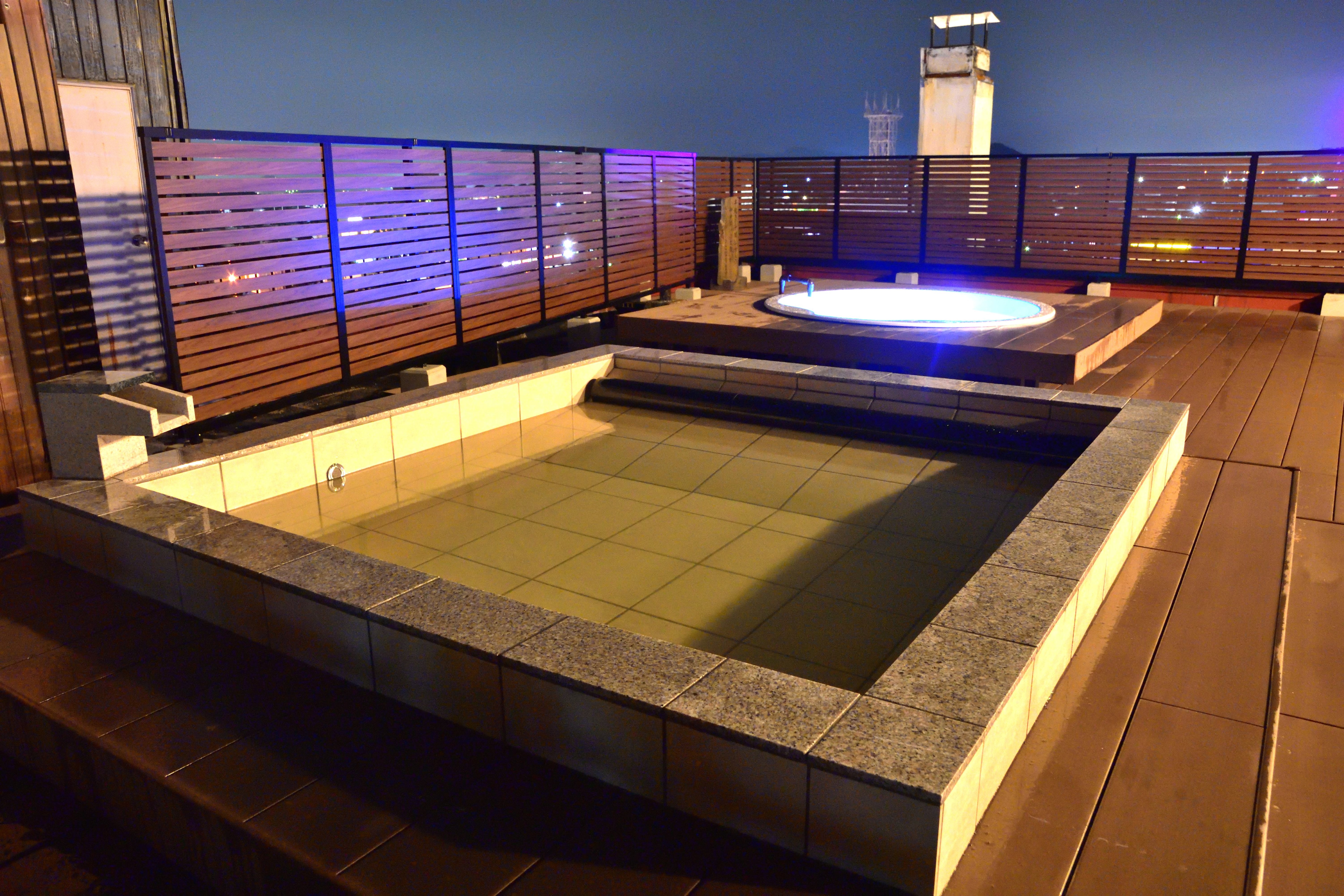 The rooftop open-air bath, which was renovated in spring 2022, will be expanded to two baths: a two-person "lying bath" and a circular "waist bath."