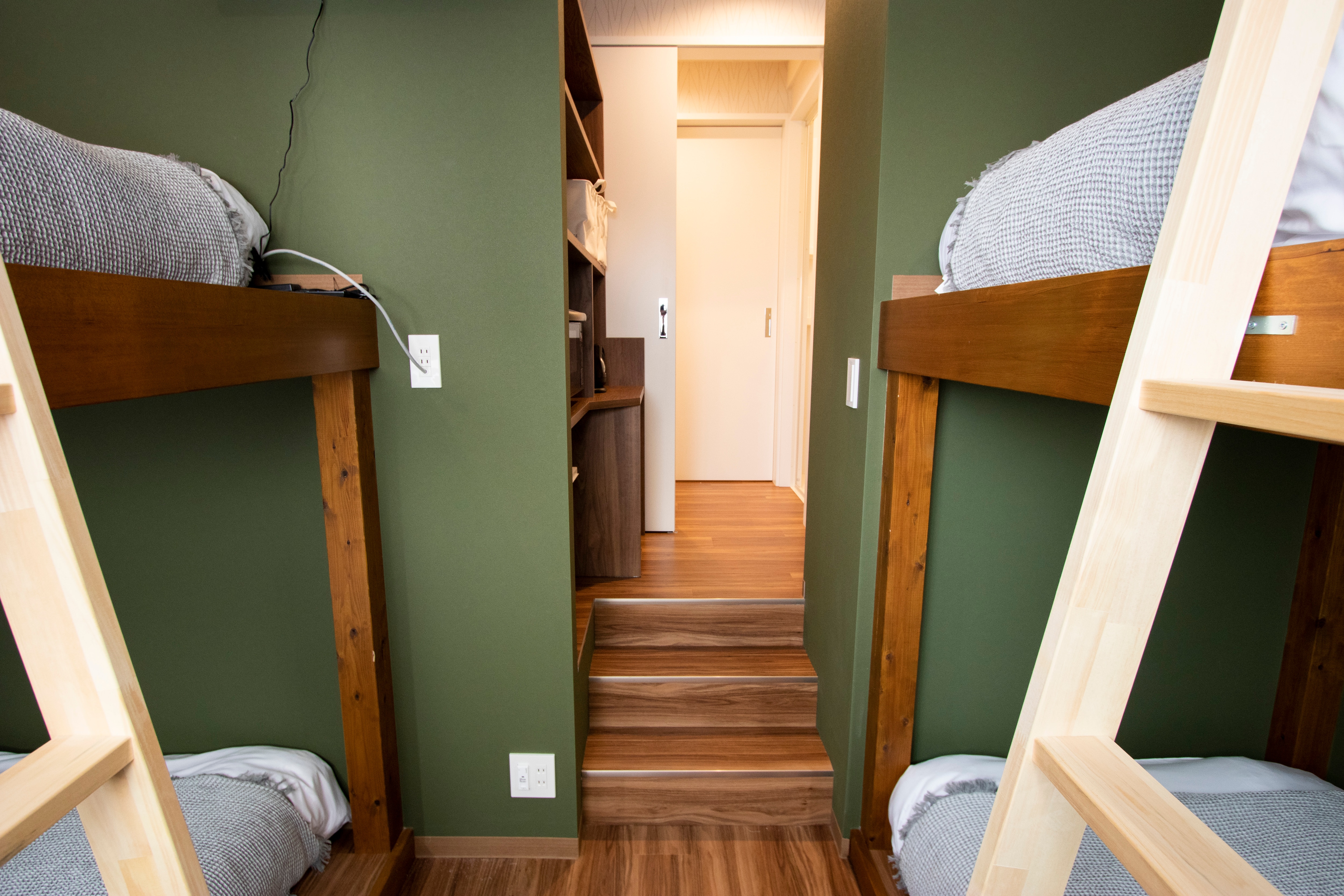 Room E