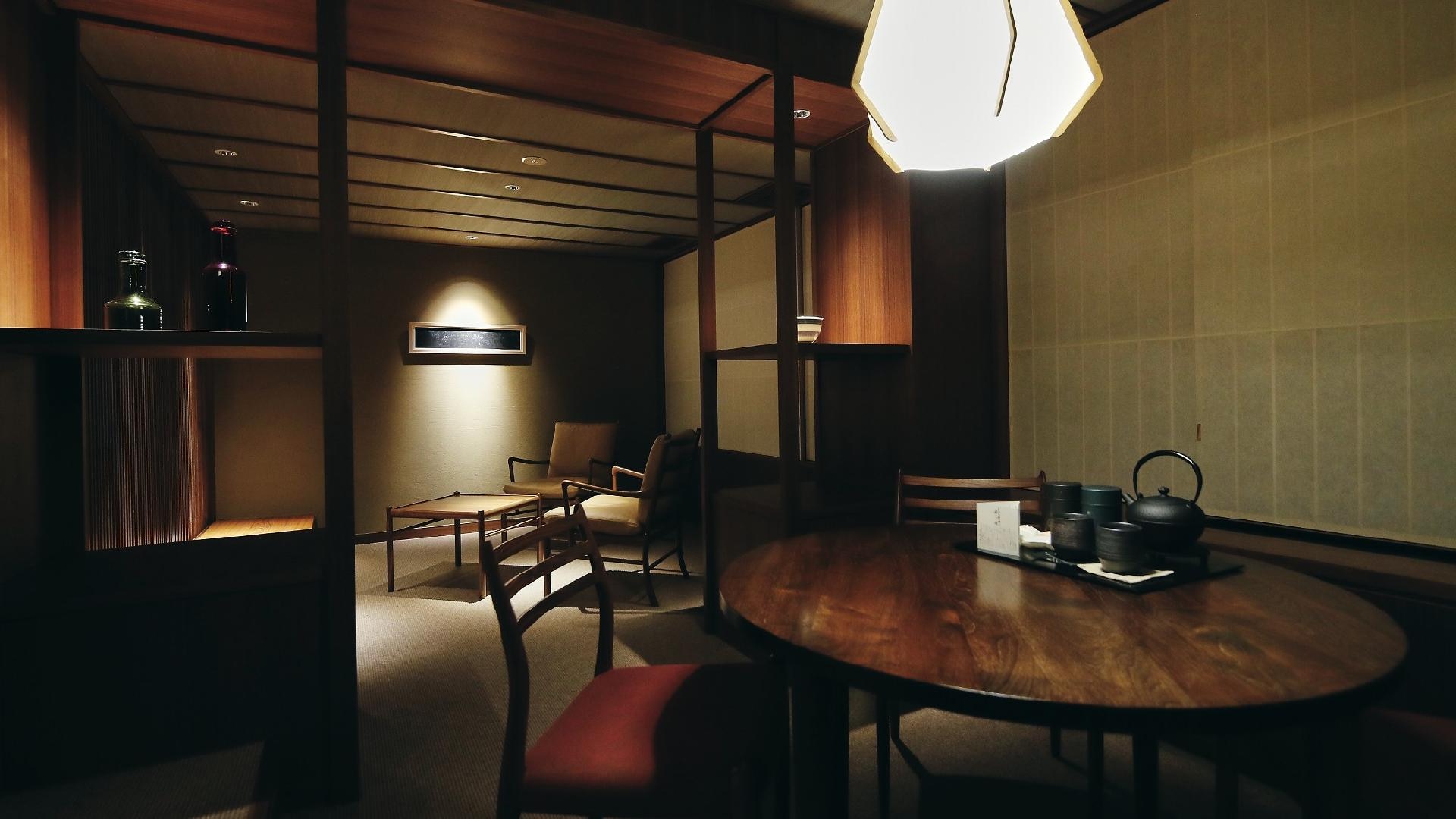 The Hiramatsu Suite: Guest Room