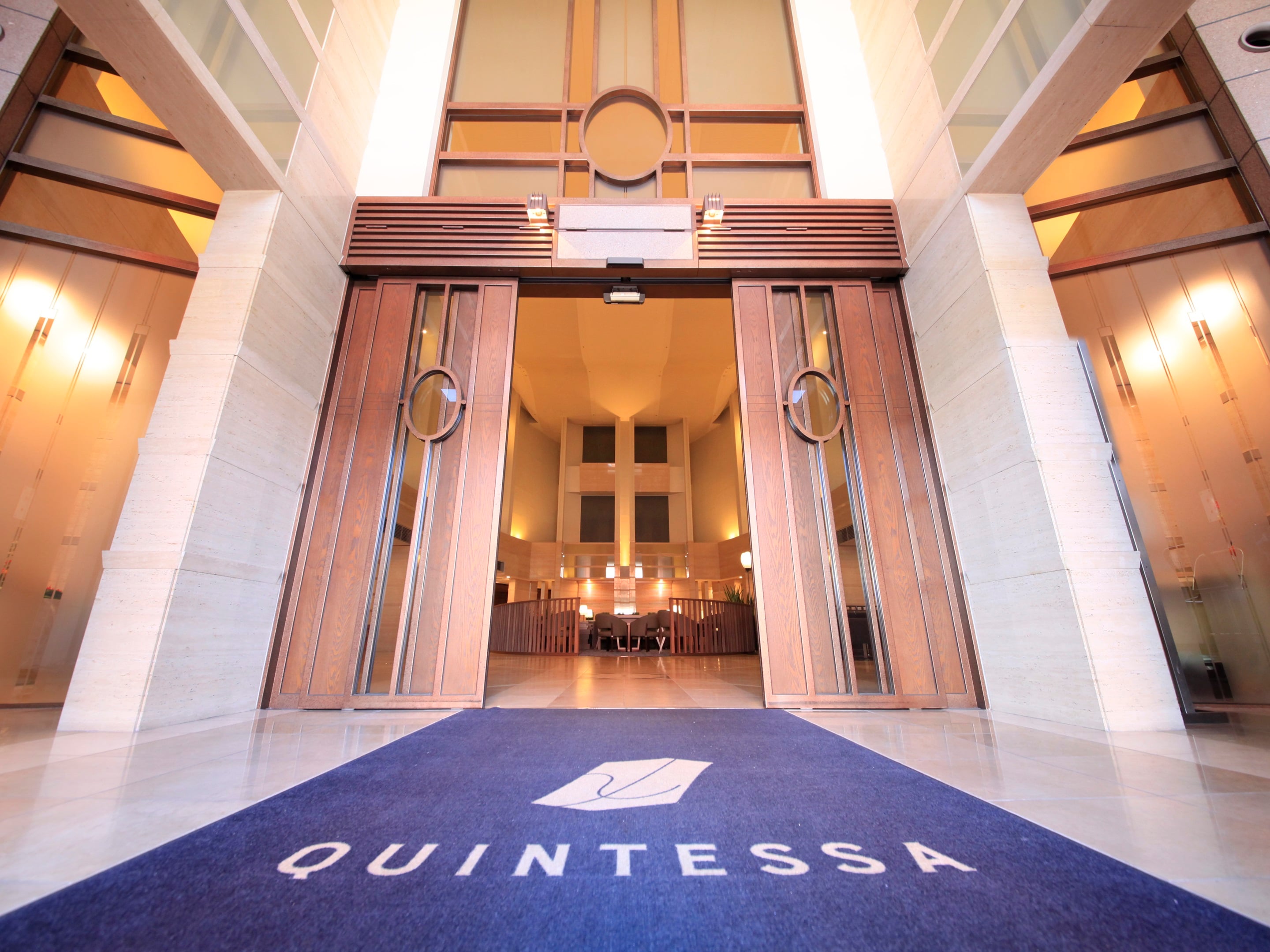 【entrance】