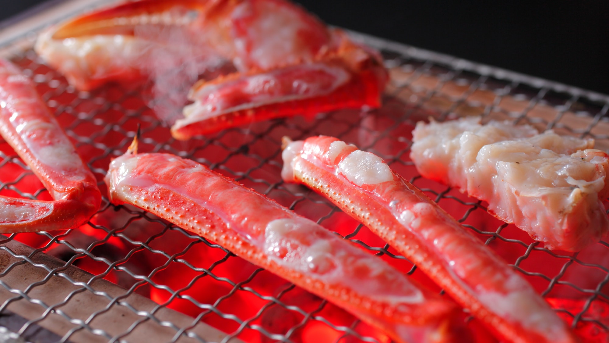 Kishu Bincho charcoal sent directly from the kiln is excellent for charcoal grilling.