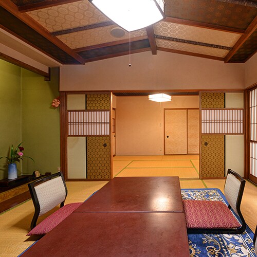 [Japanese-style room/walnut] 8 tatami mats + 6 tatami mats≫ Can be used by two households.