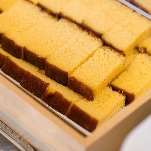 Castella khas Nagasaki juga tersedia untuk sarapan prasmanan