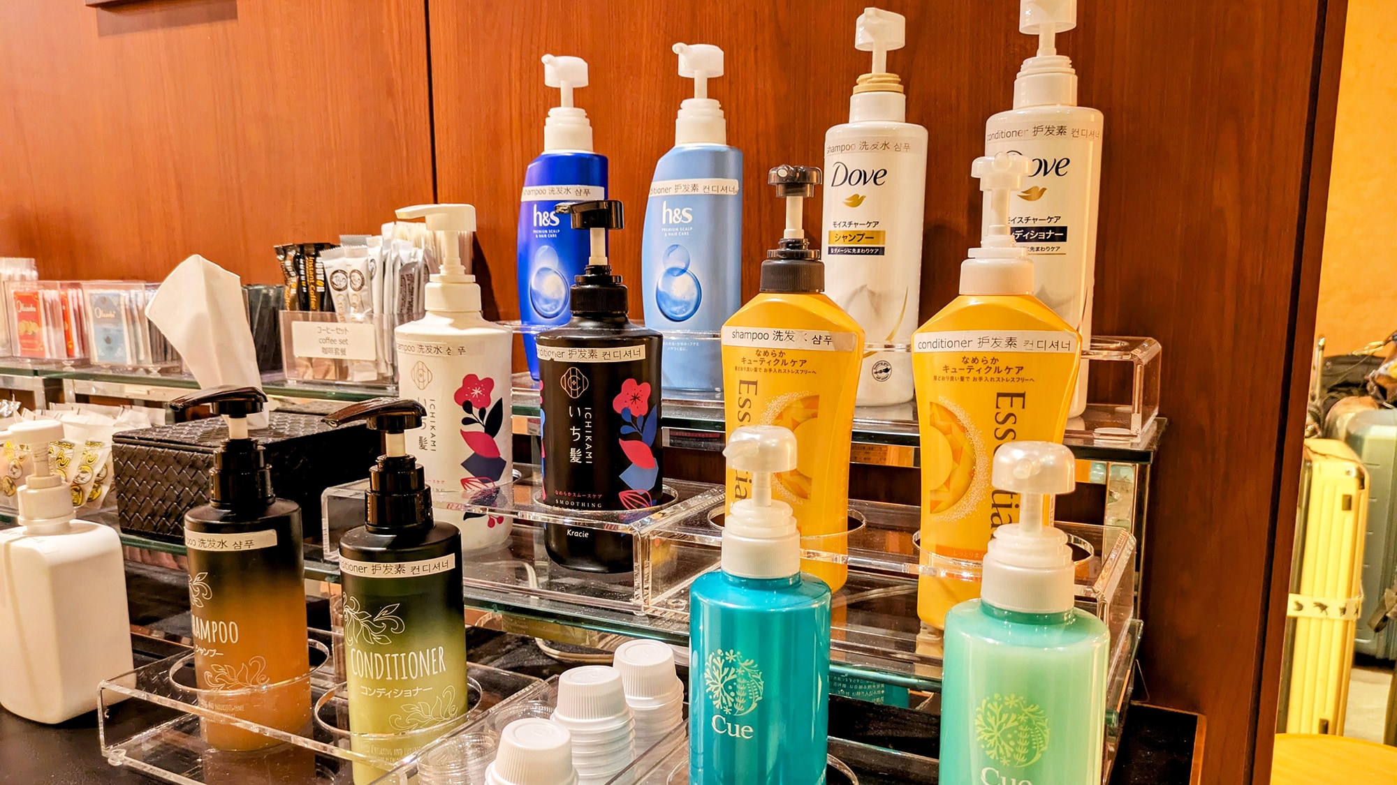 Amenities & Shampoo Bar: Guests are welcome to use these at any time free of charge.