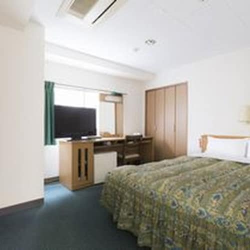 Double <Wide closet> x 2 rooms