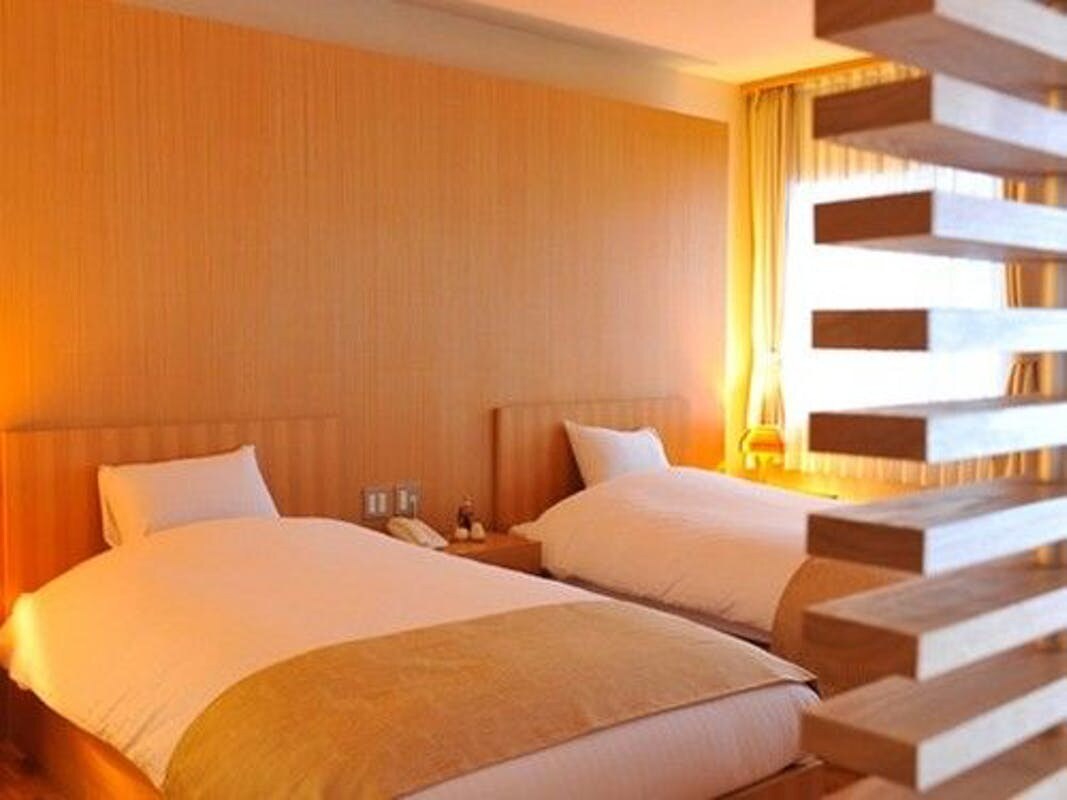 [Scandinavian Western-style room "Misuzu"] The bed is 120 cm wide and 195 cm long. Have a good night's sleep