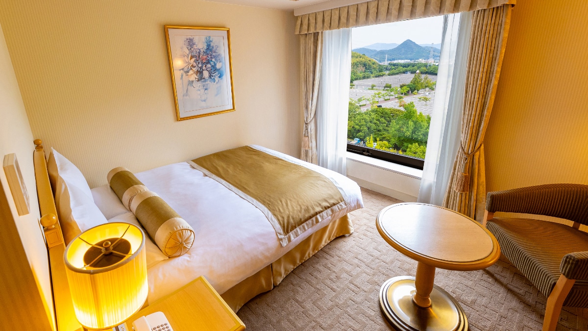 Superior Station Semi-Double Room Example