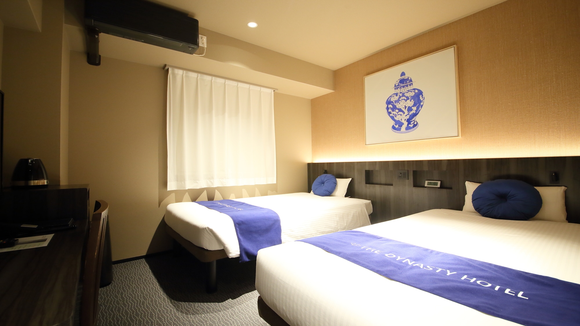 Twin room 1