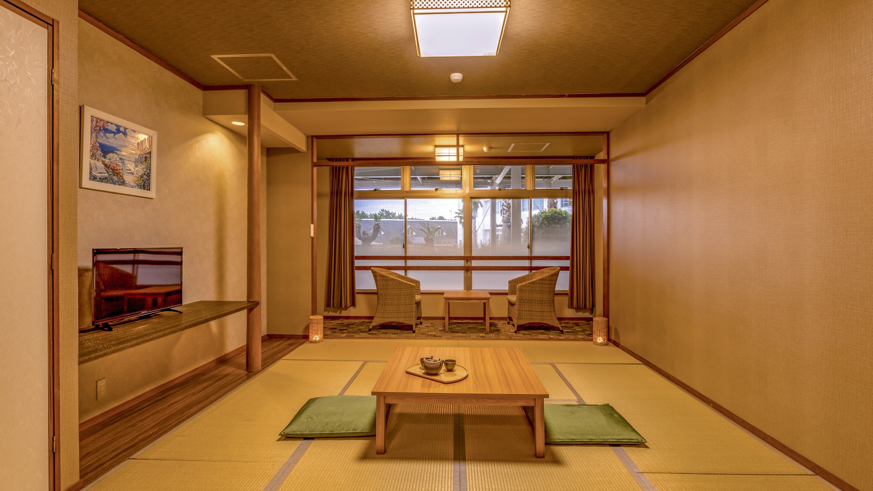 Standard Japanese-style room with a spacious veranda *Example of a guest room
