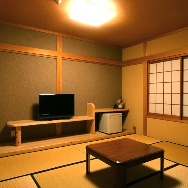 [Room] Example of a Japanese-style room with 8 tatami mats