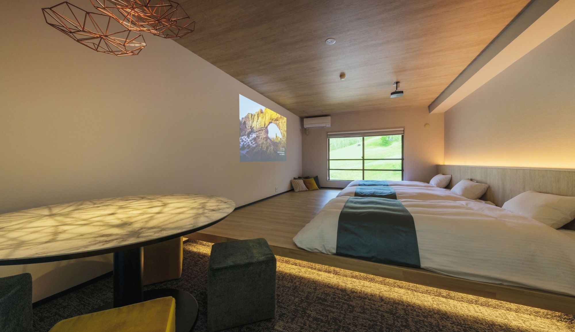 [Example of Superior Modern Room] Renovated in 2022. SOBO Triple Type. Room with projector.