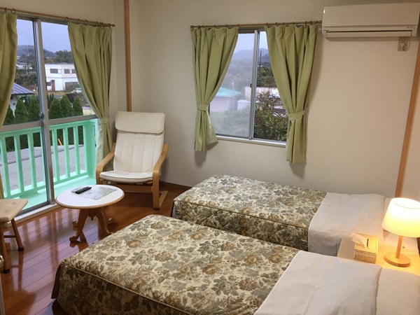 Stylish Twin Room (Pets not allowed)