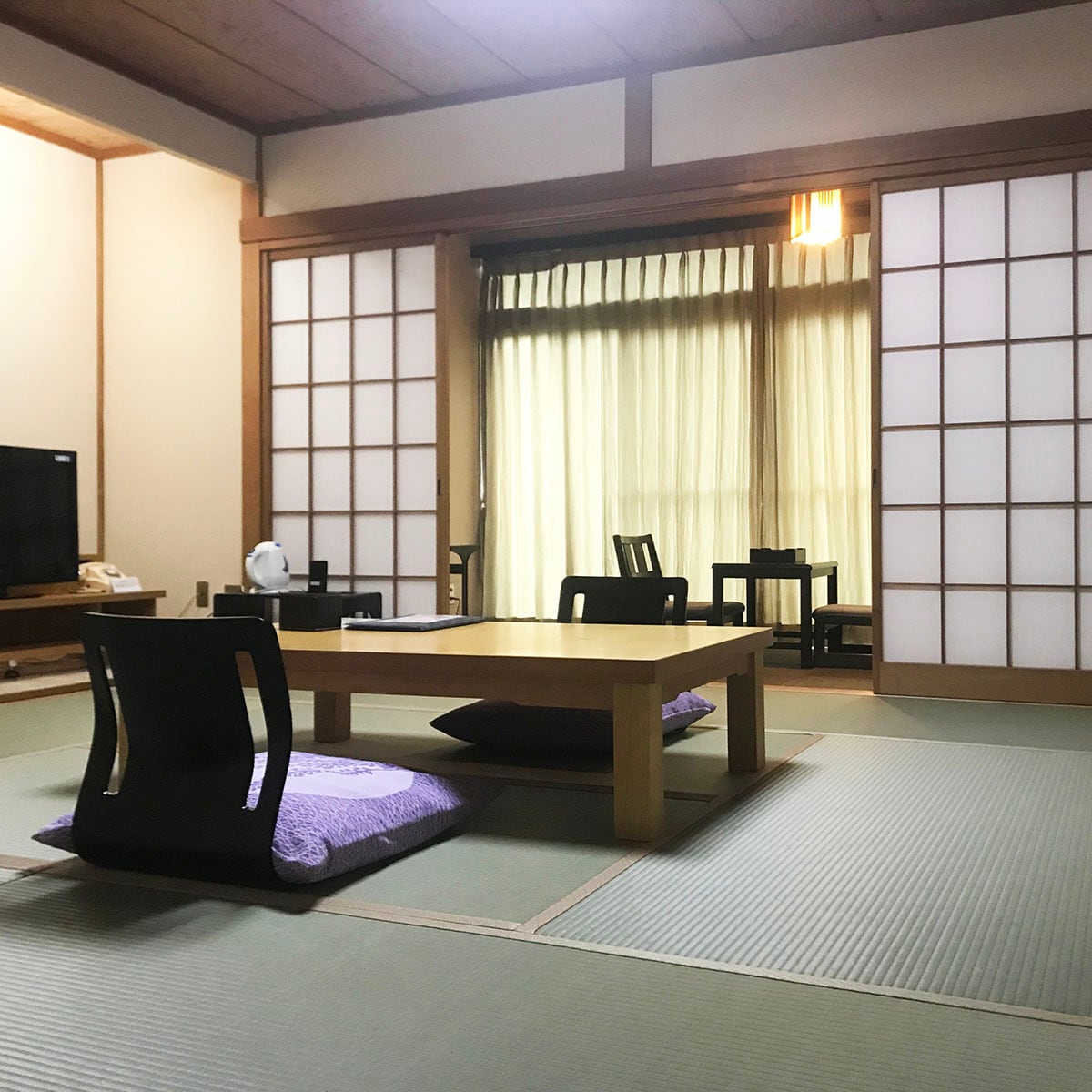 可以帶狗狗入住的10疊日式房間【餐廳用餐】