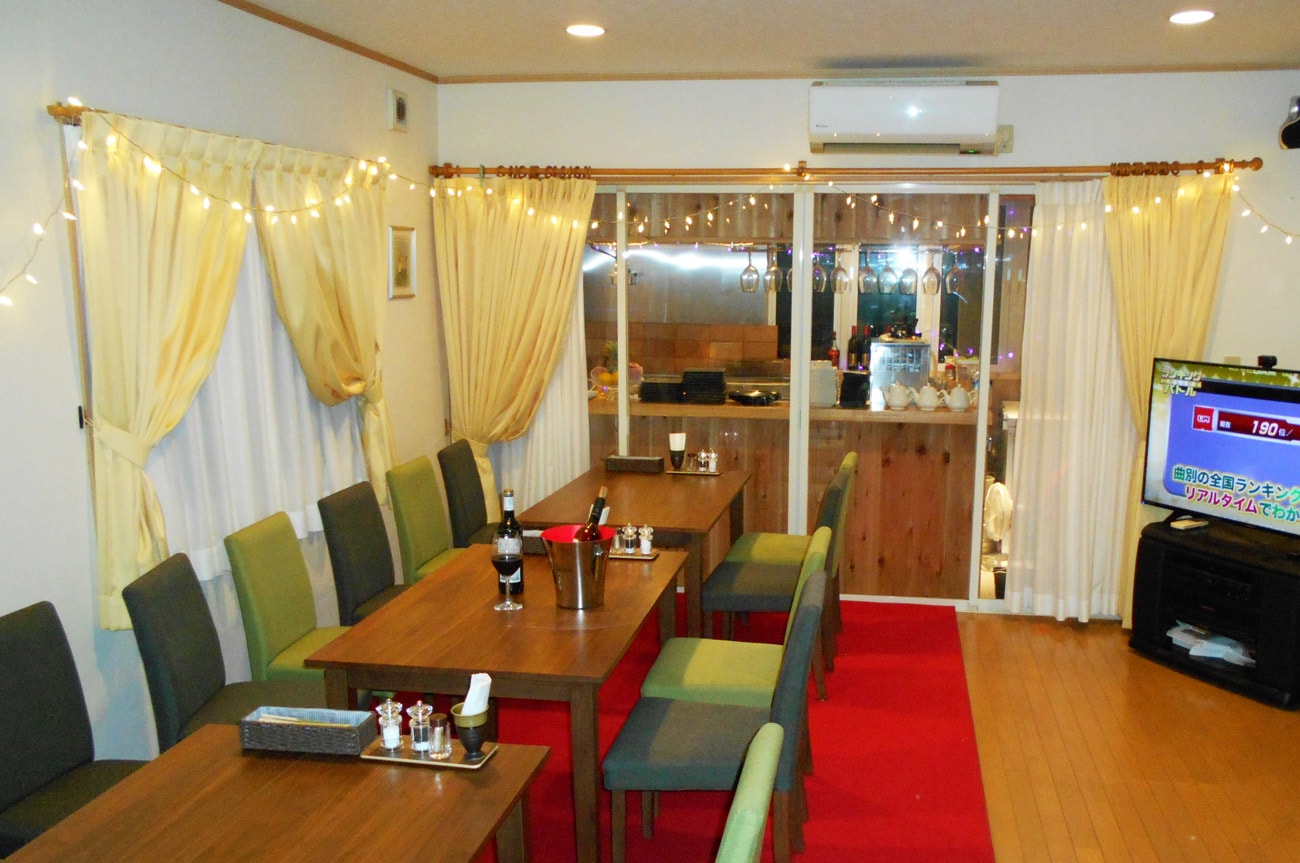 1st floor restaurant & karaoke corner
