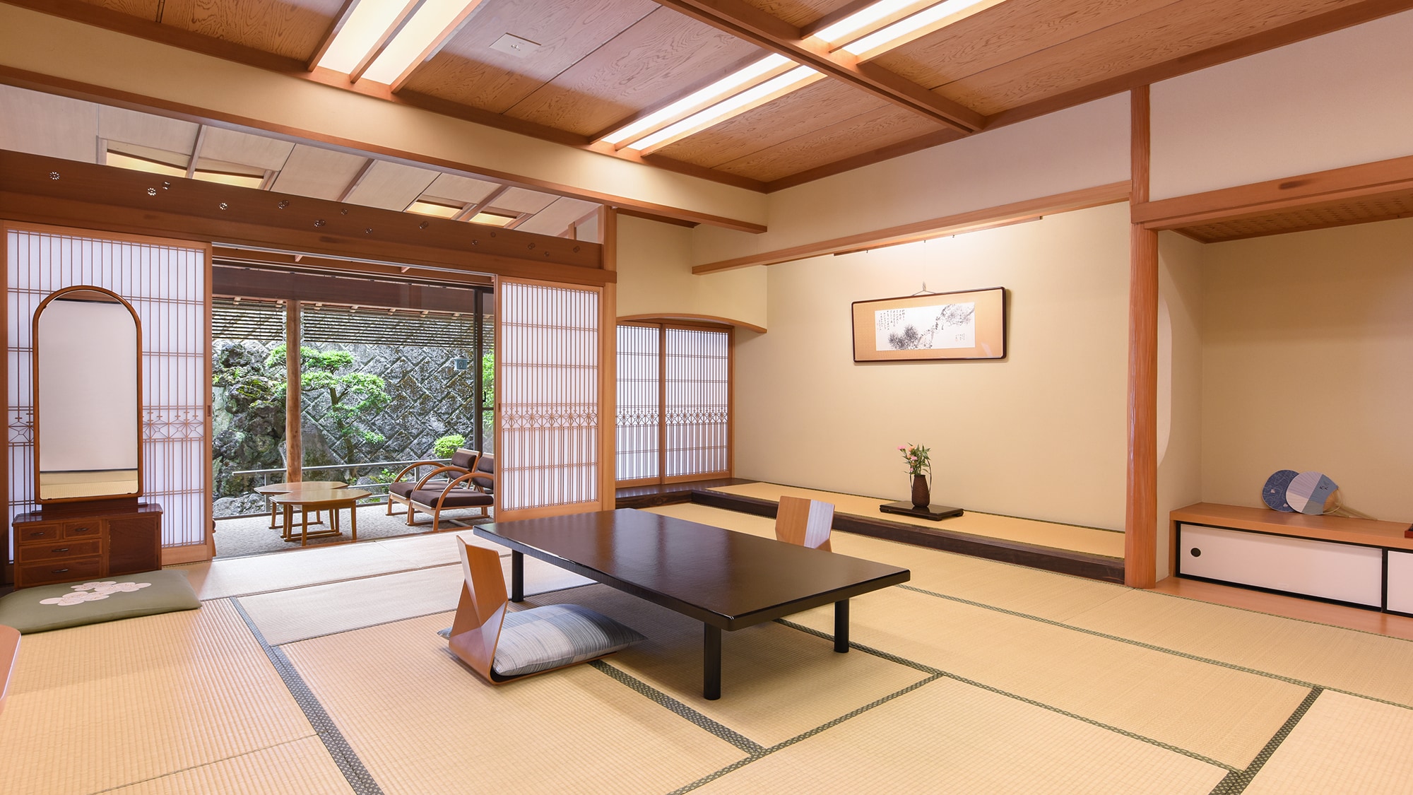 W [Main building/140 square meters] Japanese-style room 15 tatami mats + 10 tatami mats + open-air hot spring bath / Japanese-style room 15 tatami mats