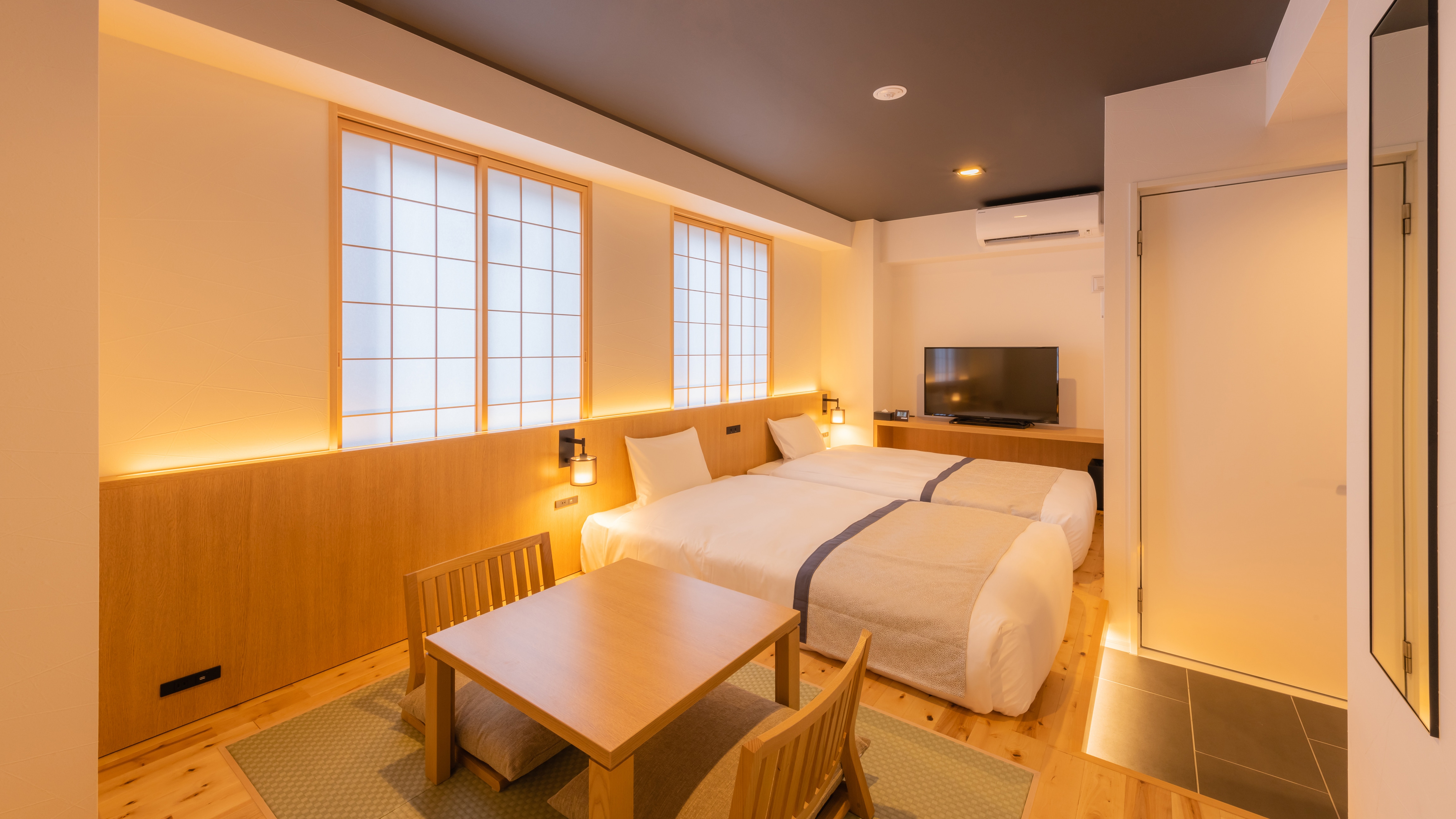 Japanese modern twin for 2 to 3 people (Japanese-style room with raised tatami mats) (Bed width 120cm)