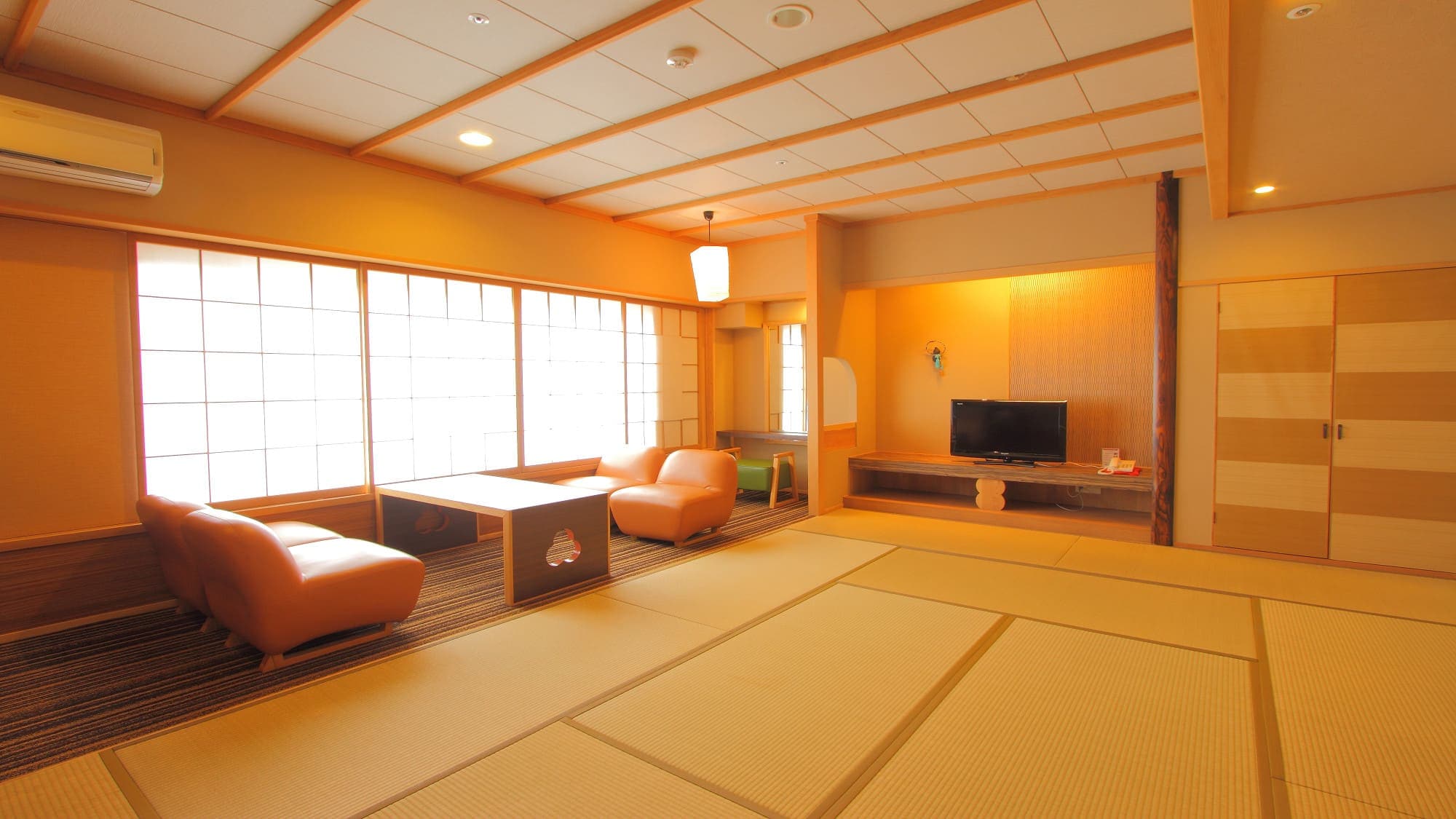 11.5 tatami Japanese-style room (example) * There are different types