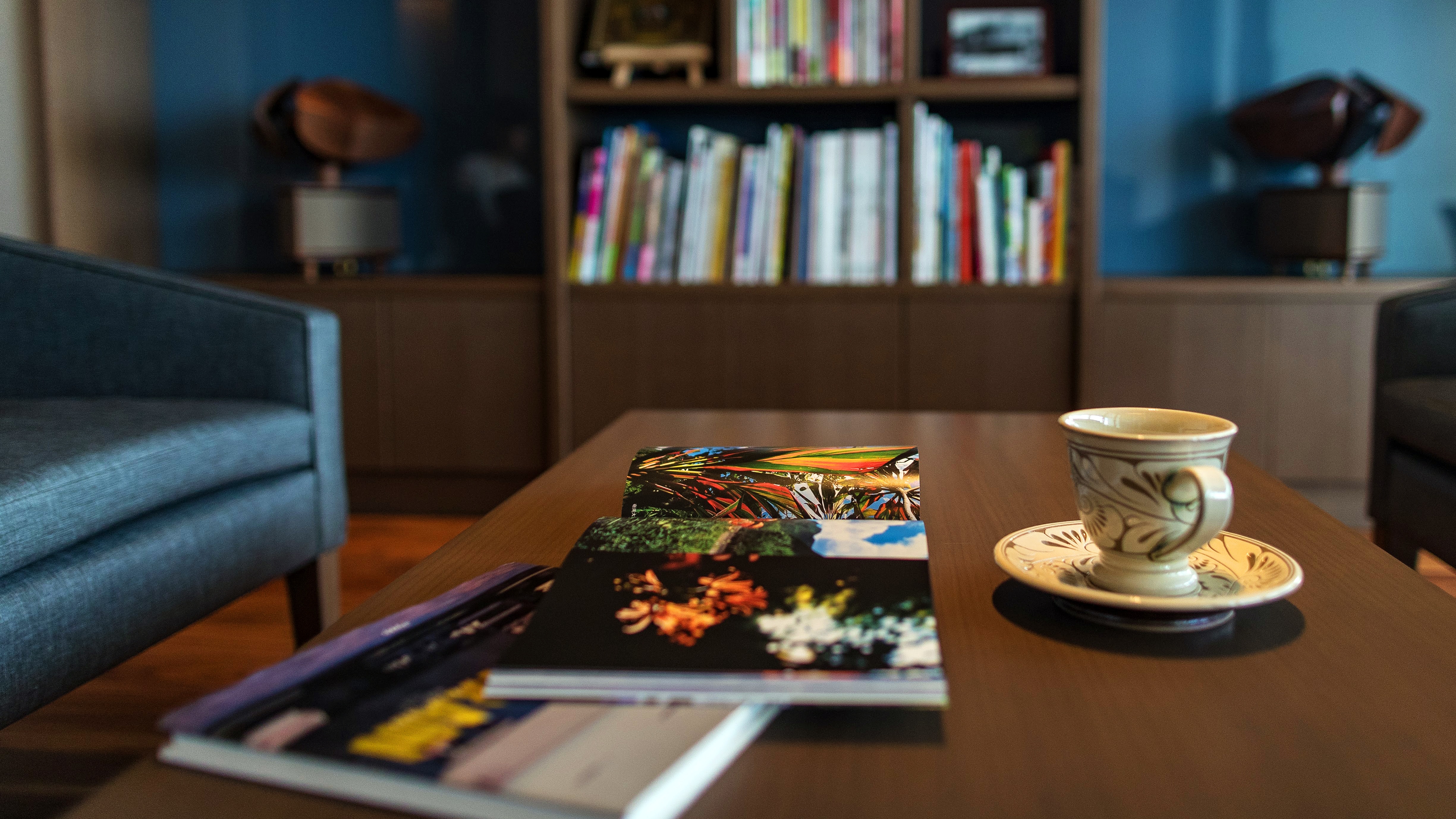 Library Lounge | Please relax.