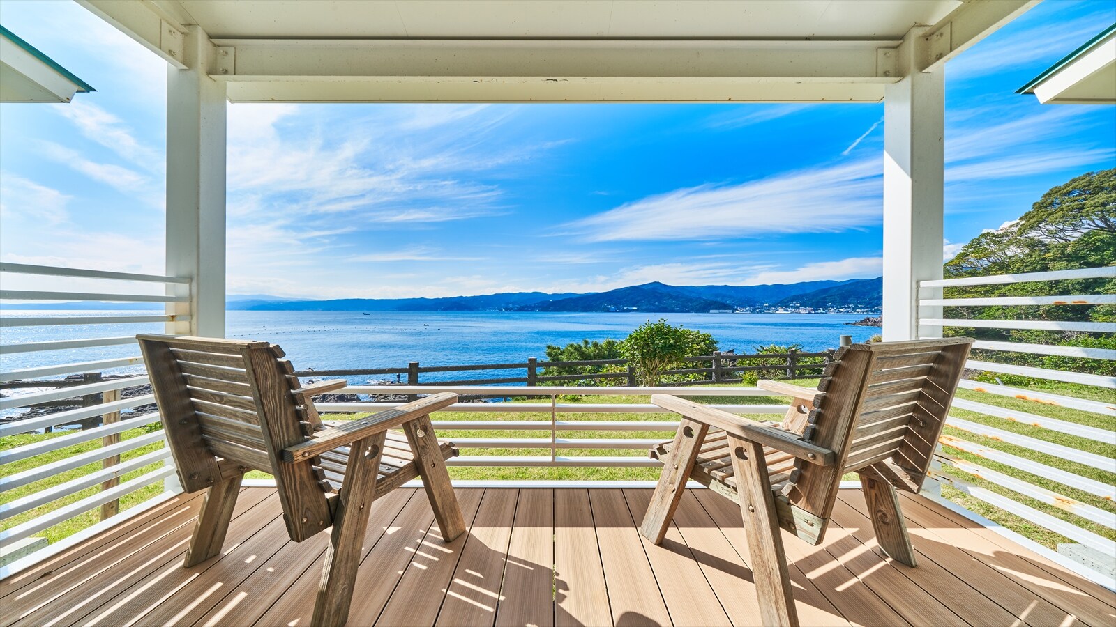 从客房可欣赏蔚蓝的海景 2 03/11