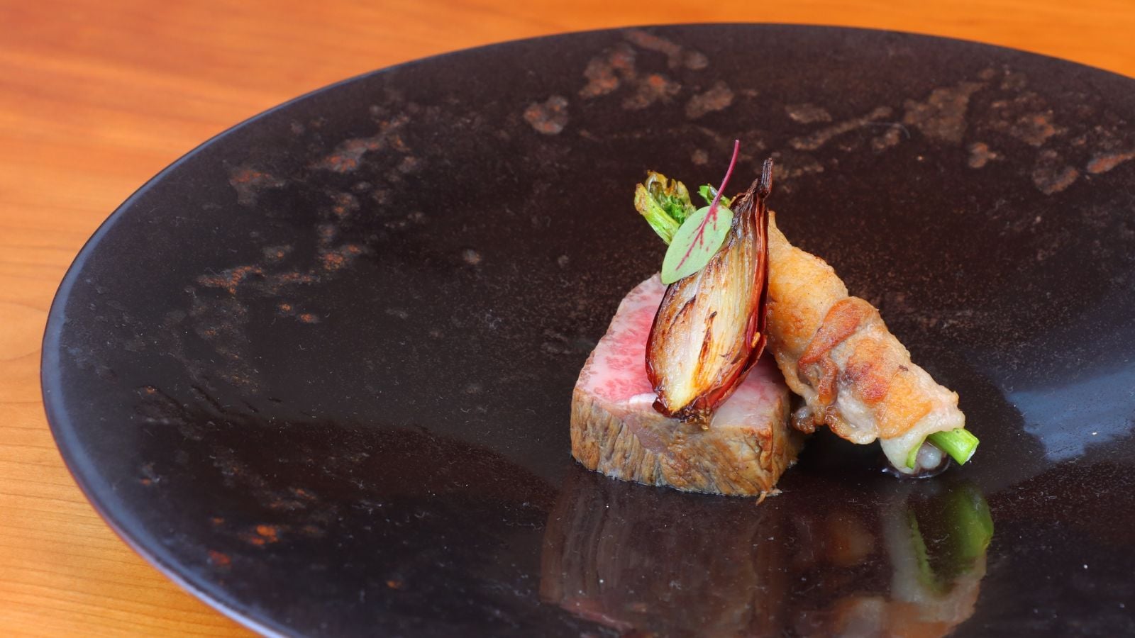 Enjoy the delicious flavor of Nozaki beef, raised in the fertile land of Kagoshima.