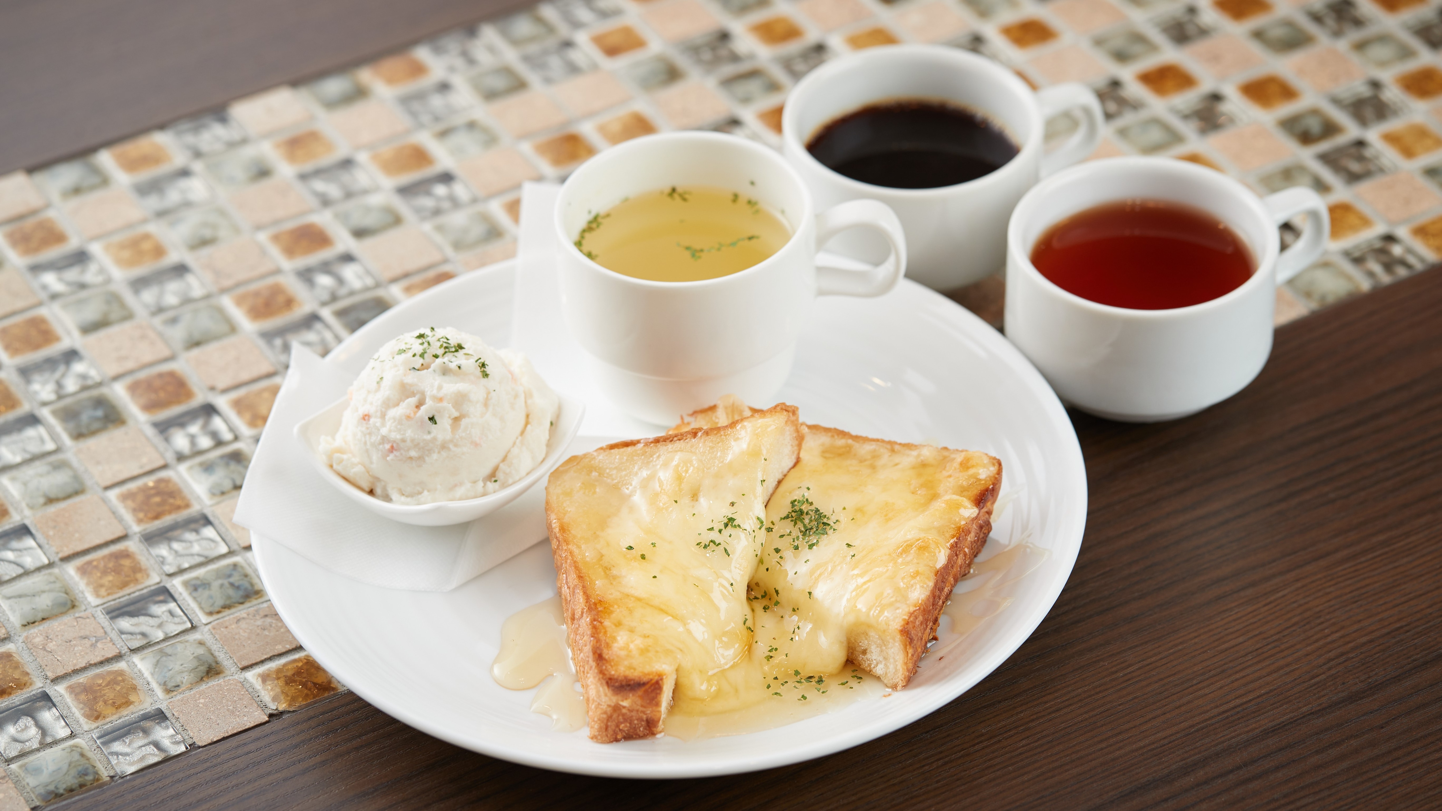 [Breakfast] Selectable breakfast set ★ All-you-can-drink coffee and tea