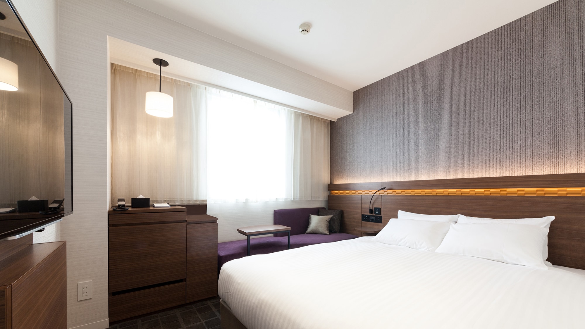 Double room 14.6㎡　Bed width 160cm x 200cm