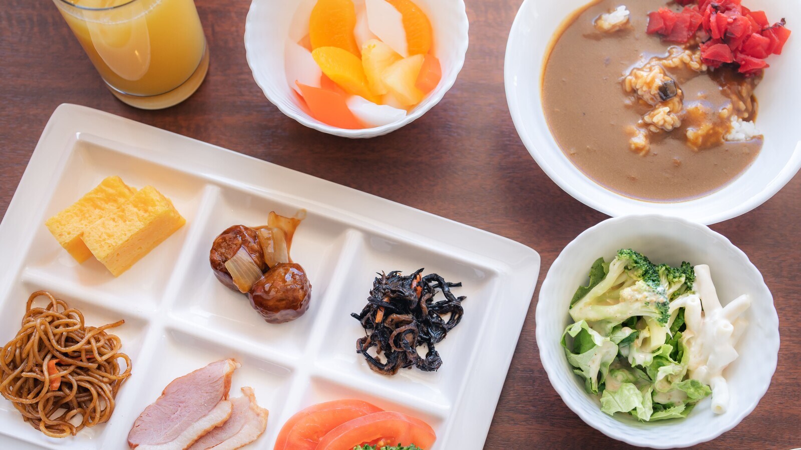 Breakfast buffet image
