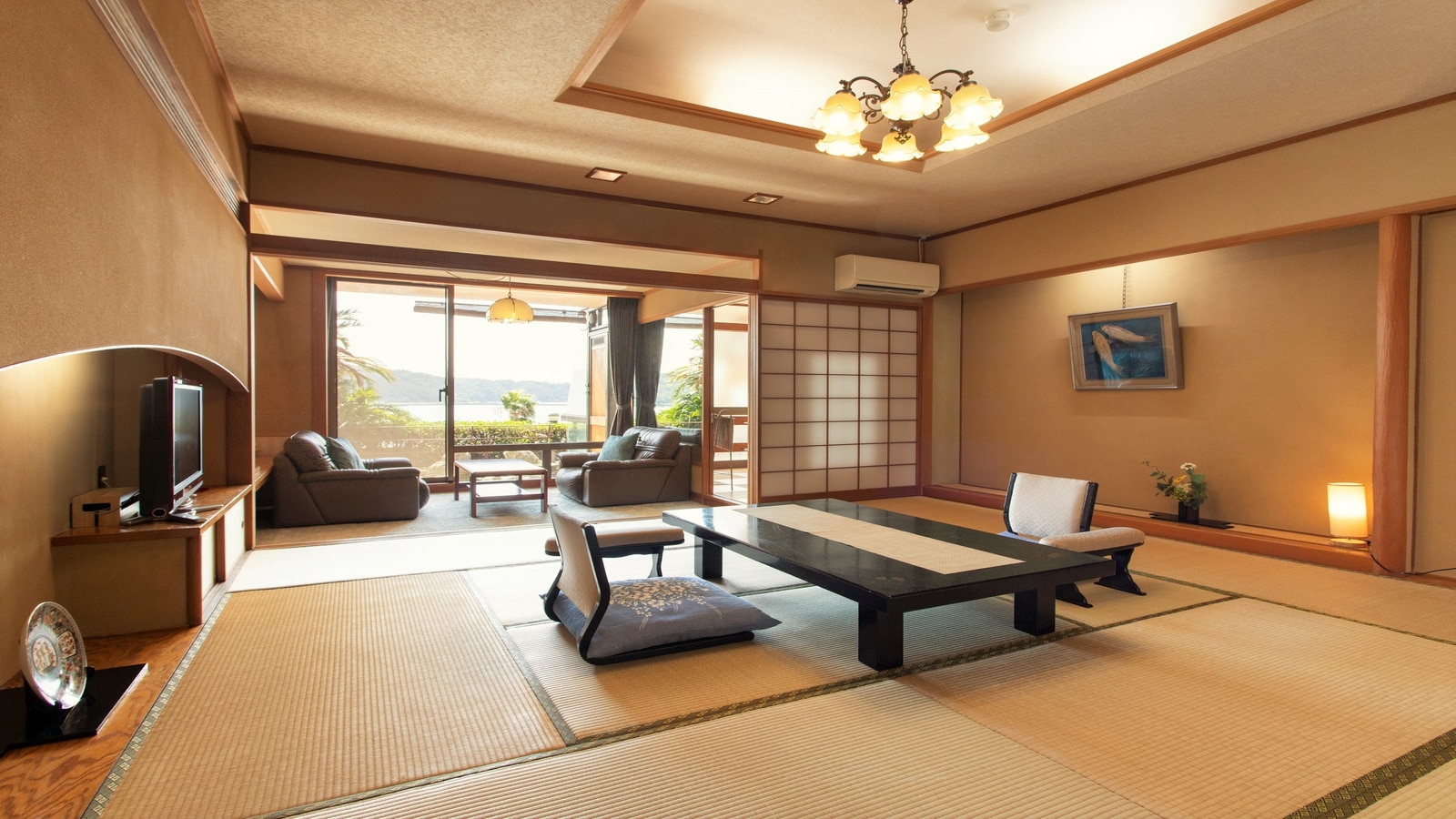 ■ East Building ■ 66㎡ Honma 12.5 tatami mats + wide rim + cypress bath + private open-air bath