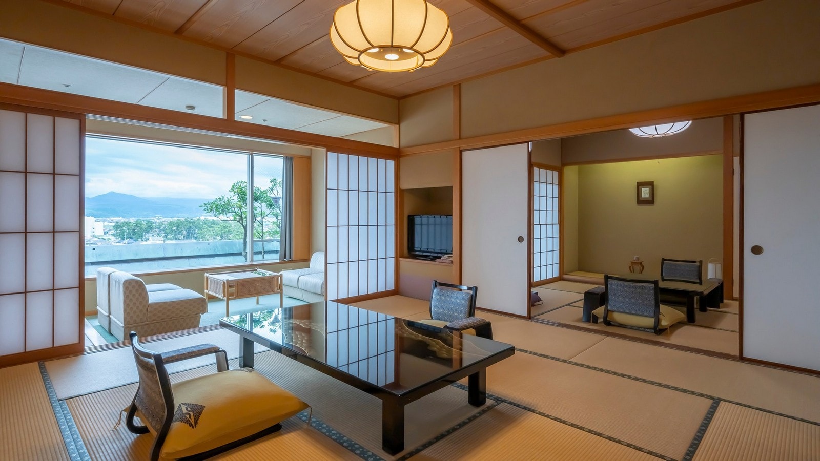 [Panorama Suite with Open-air Observation Bath]