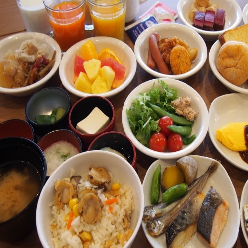 【breakfast buffet】