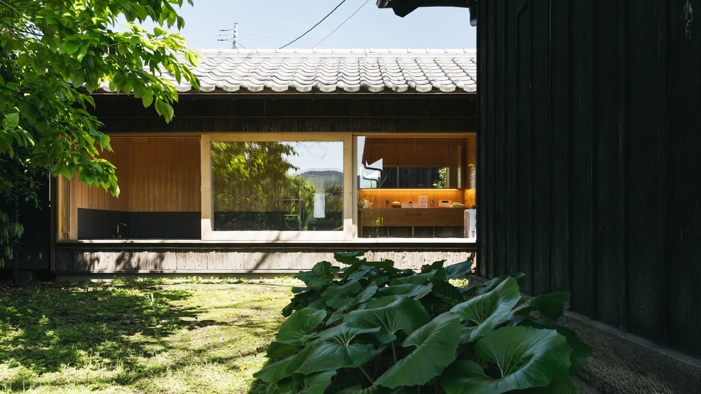 Akane Sasu Separate Building Granite Bath