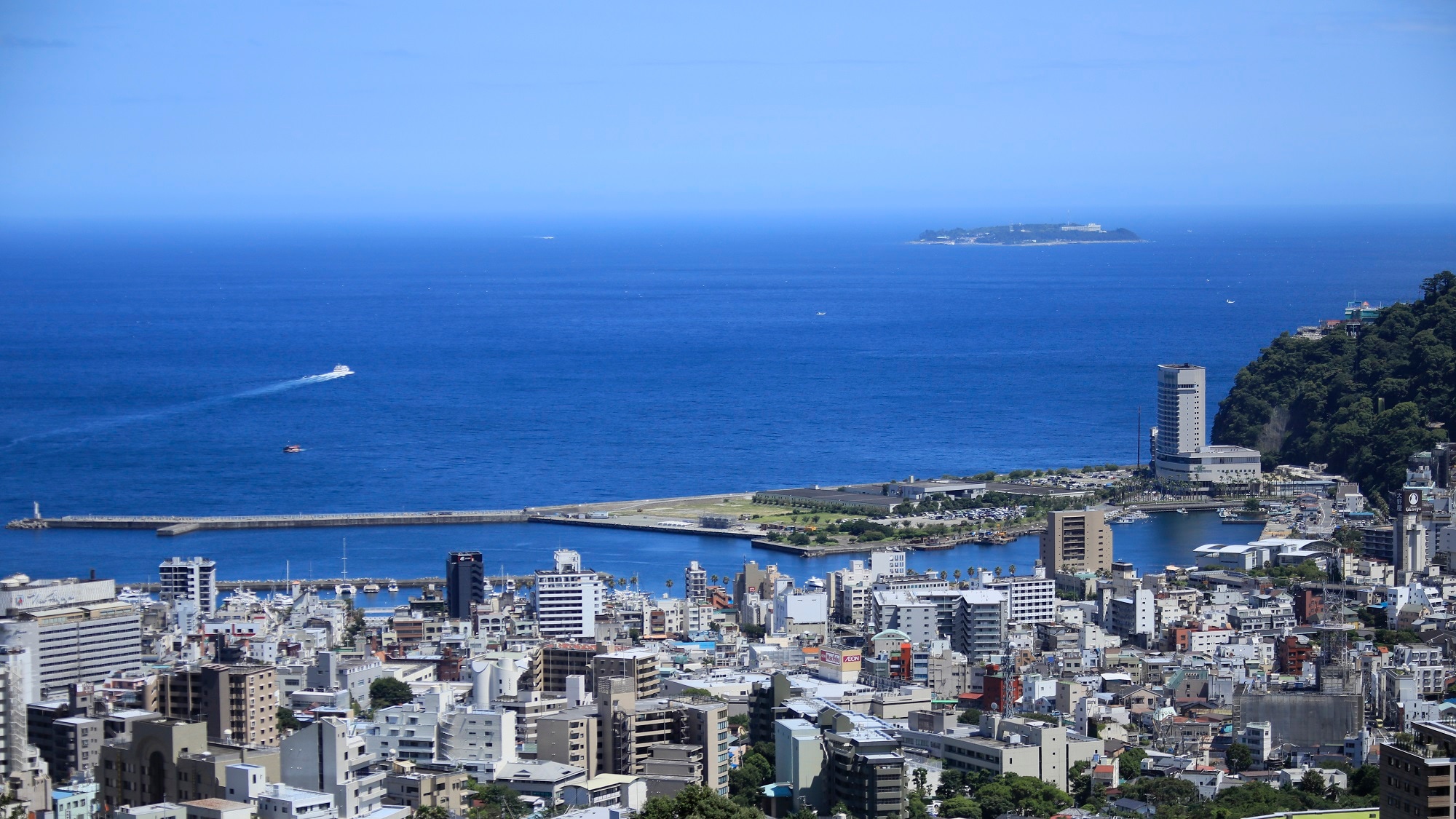 Scenery ◆ Atami Fuga Rooftop (daytime)