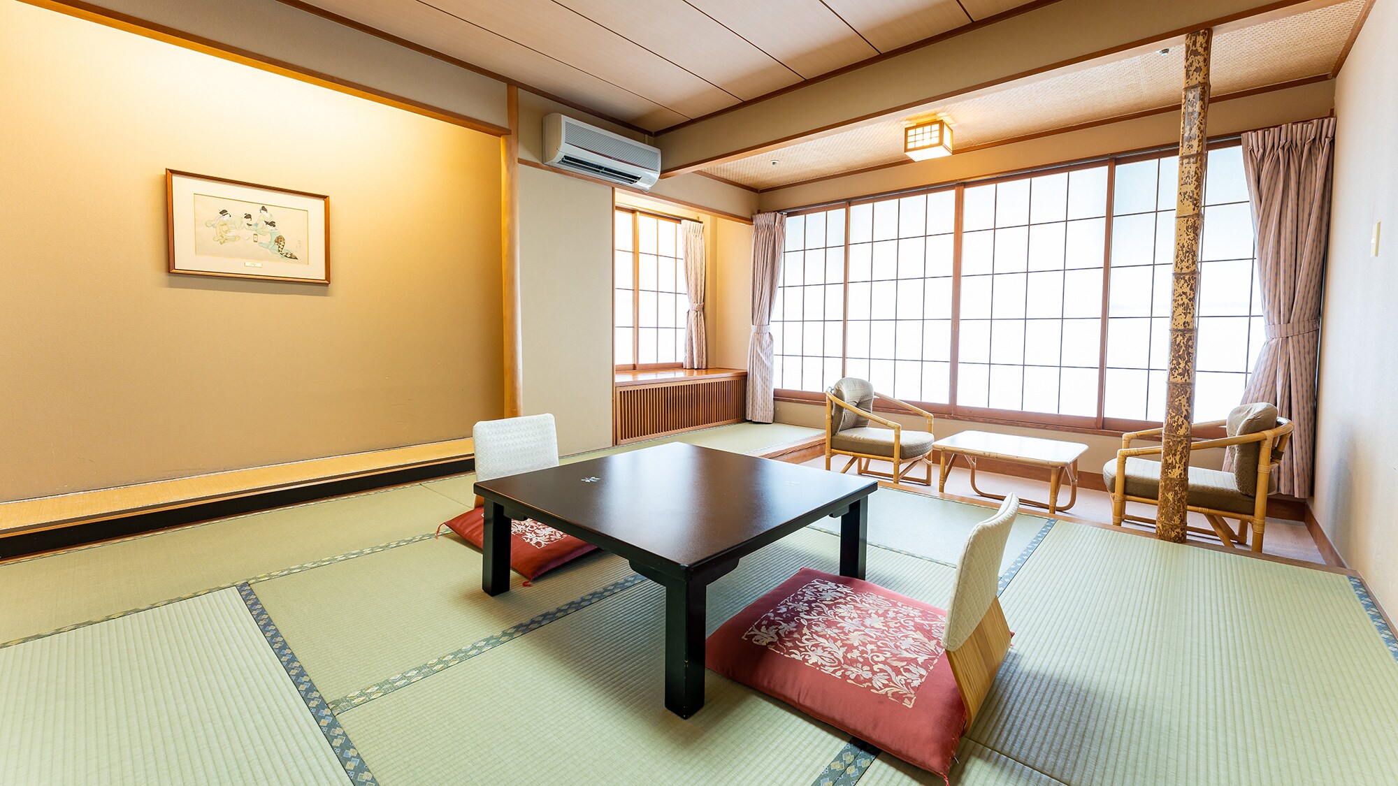 Standard Japanese-style room 8 tatami mats