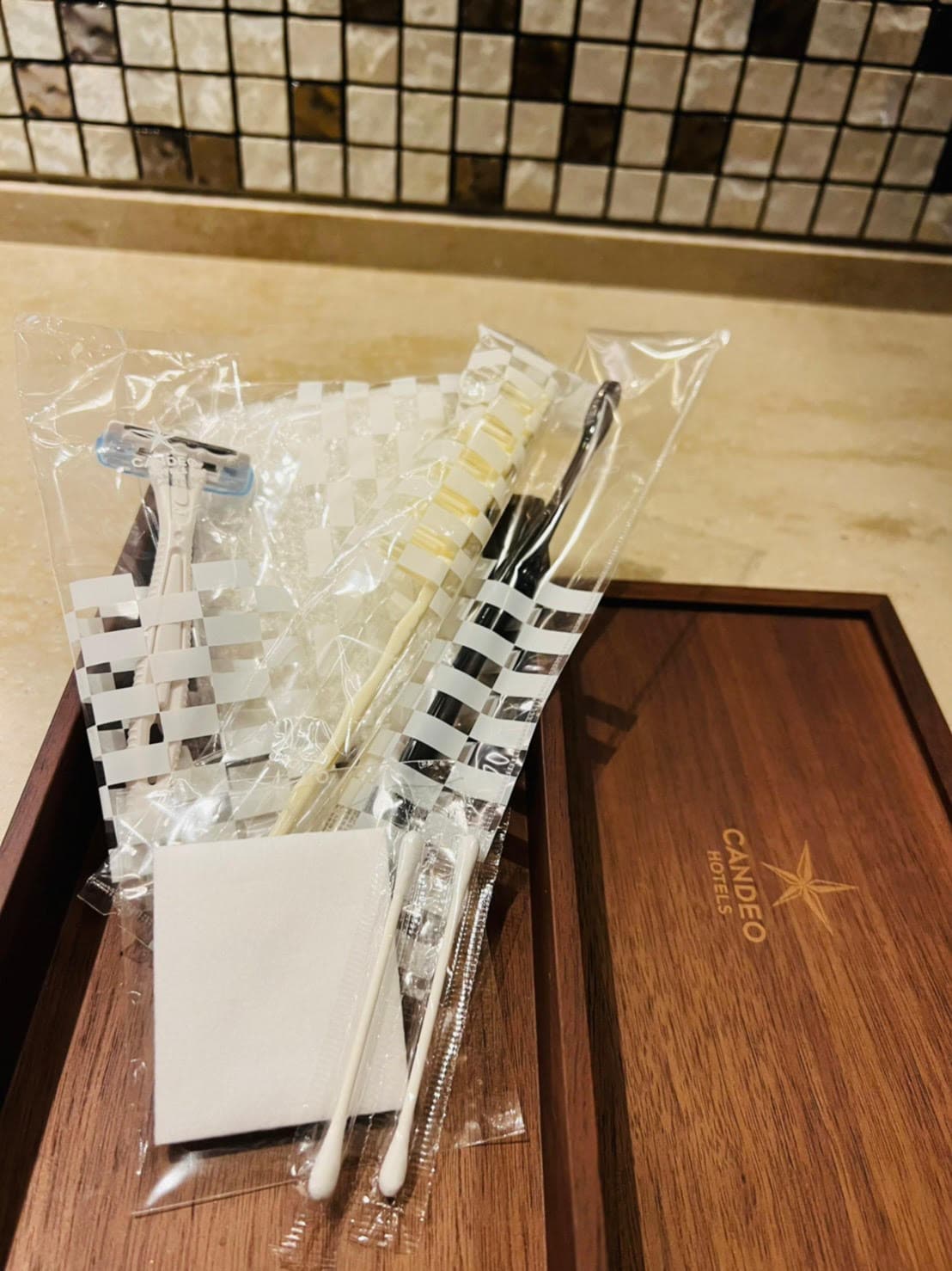 Amenity set