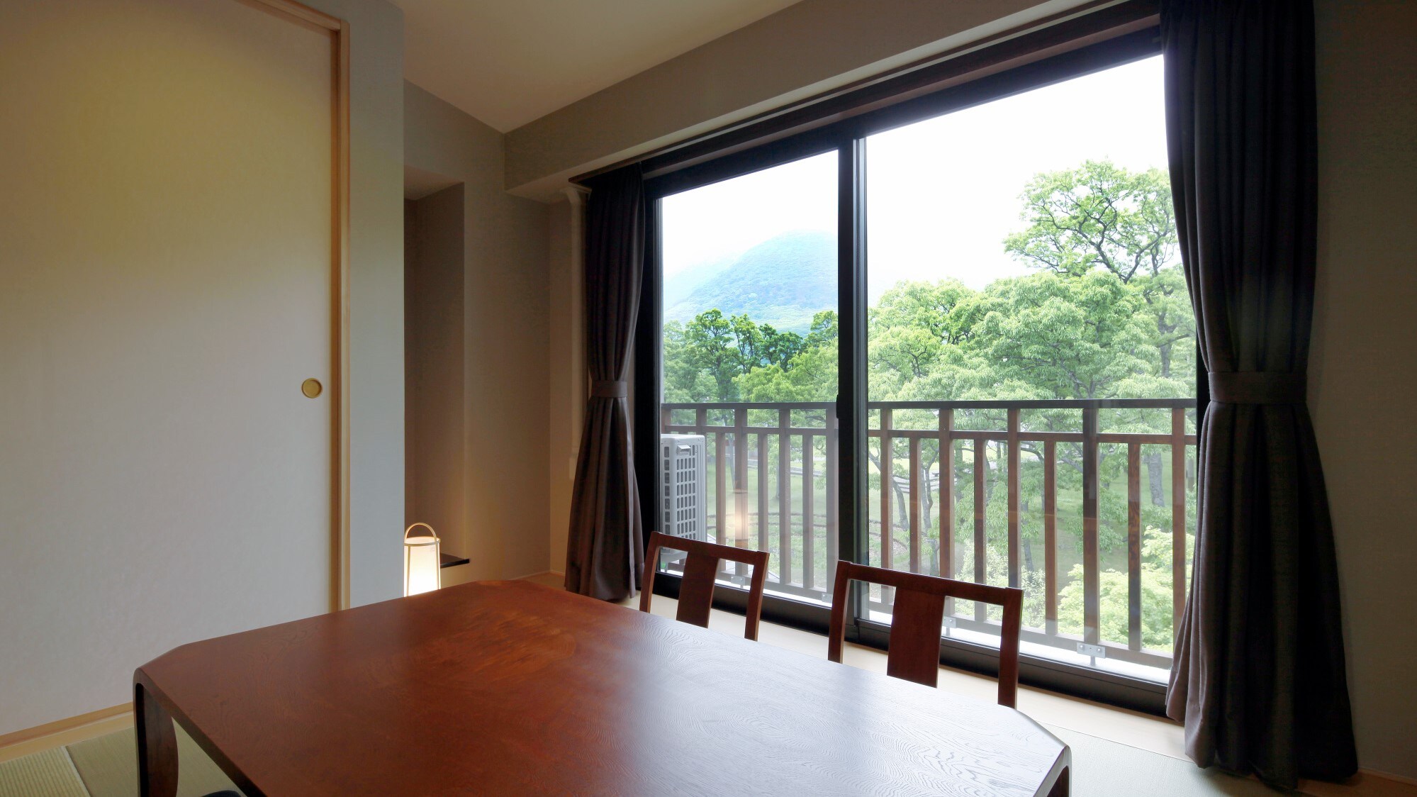 3rd floor Japanese-Western style room / example